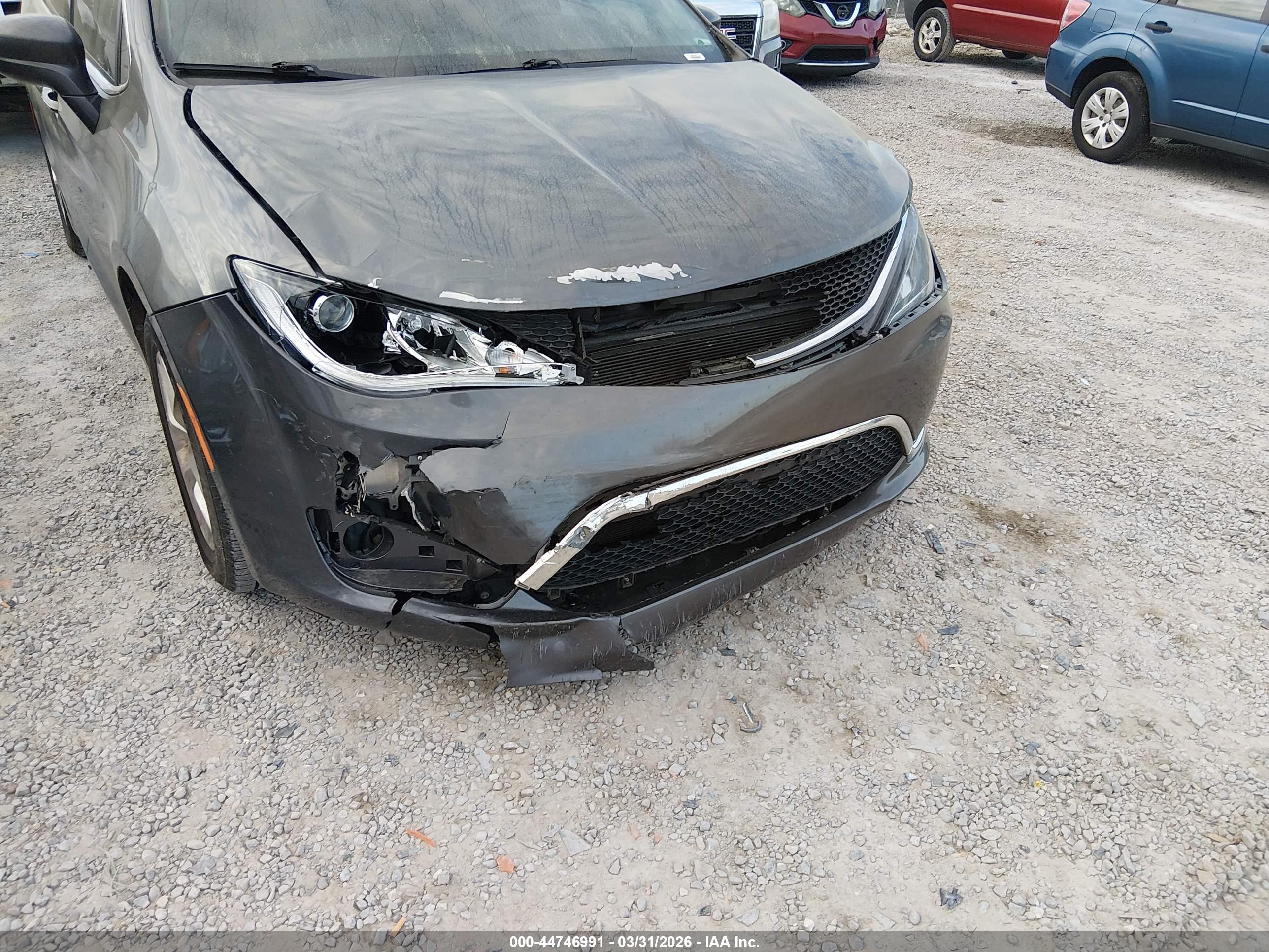 CHRYSLER PACIFICA image 6