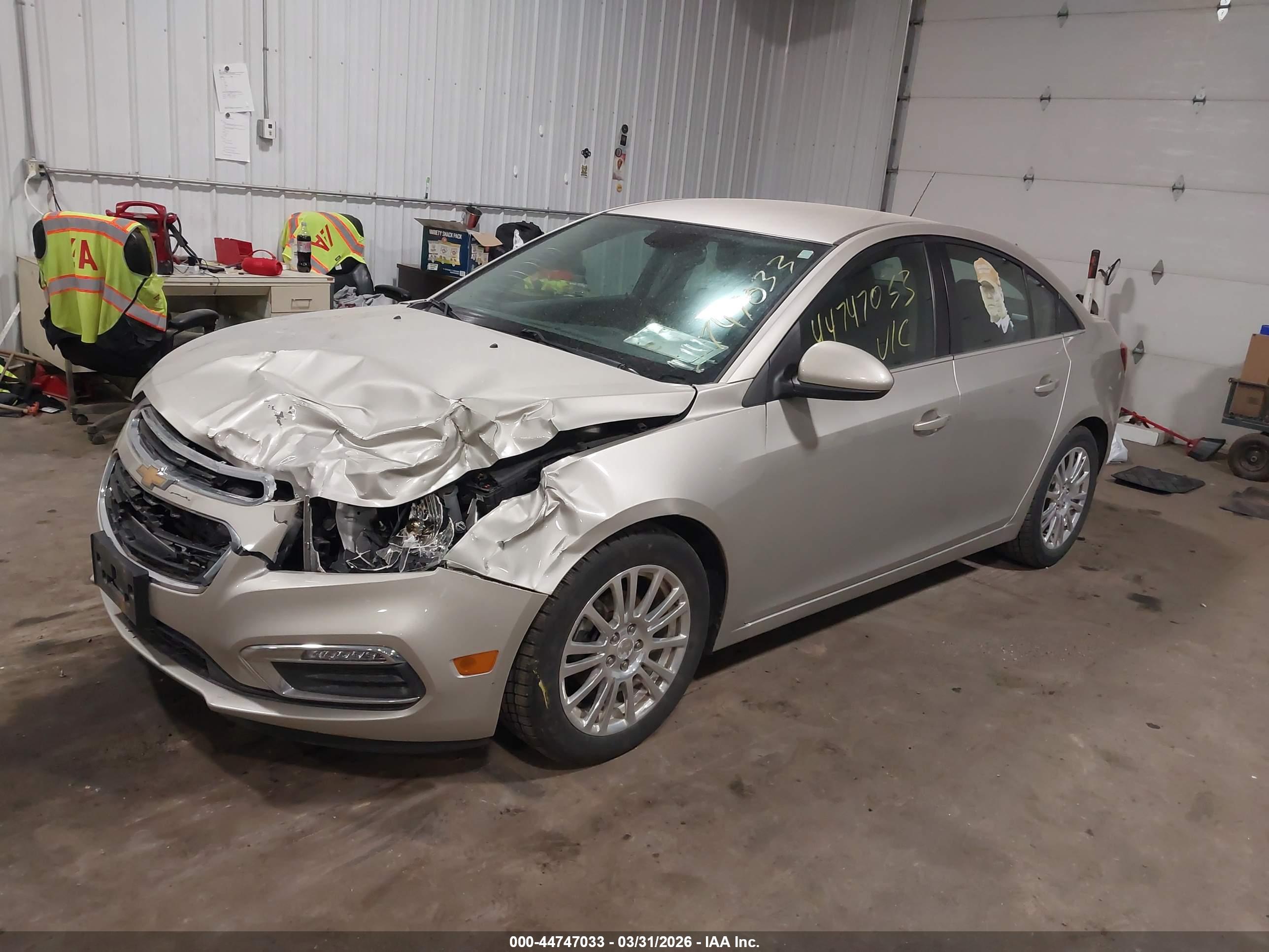 CHEVROLET CRUZE image 2