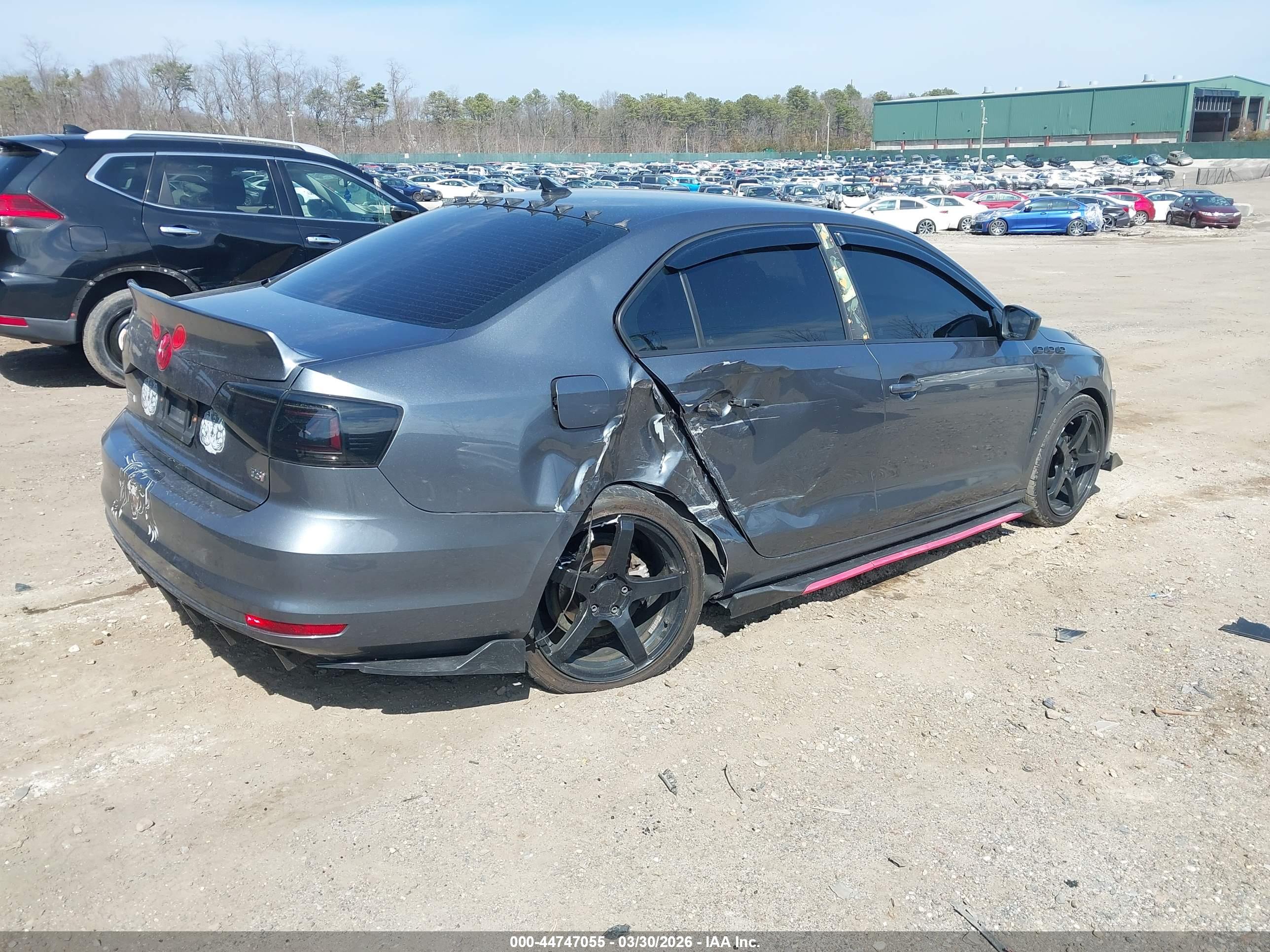 VOLKSWAGEN JETTA image 4
