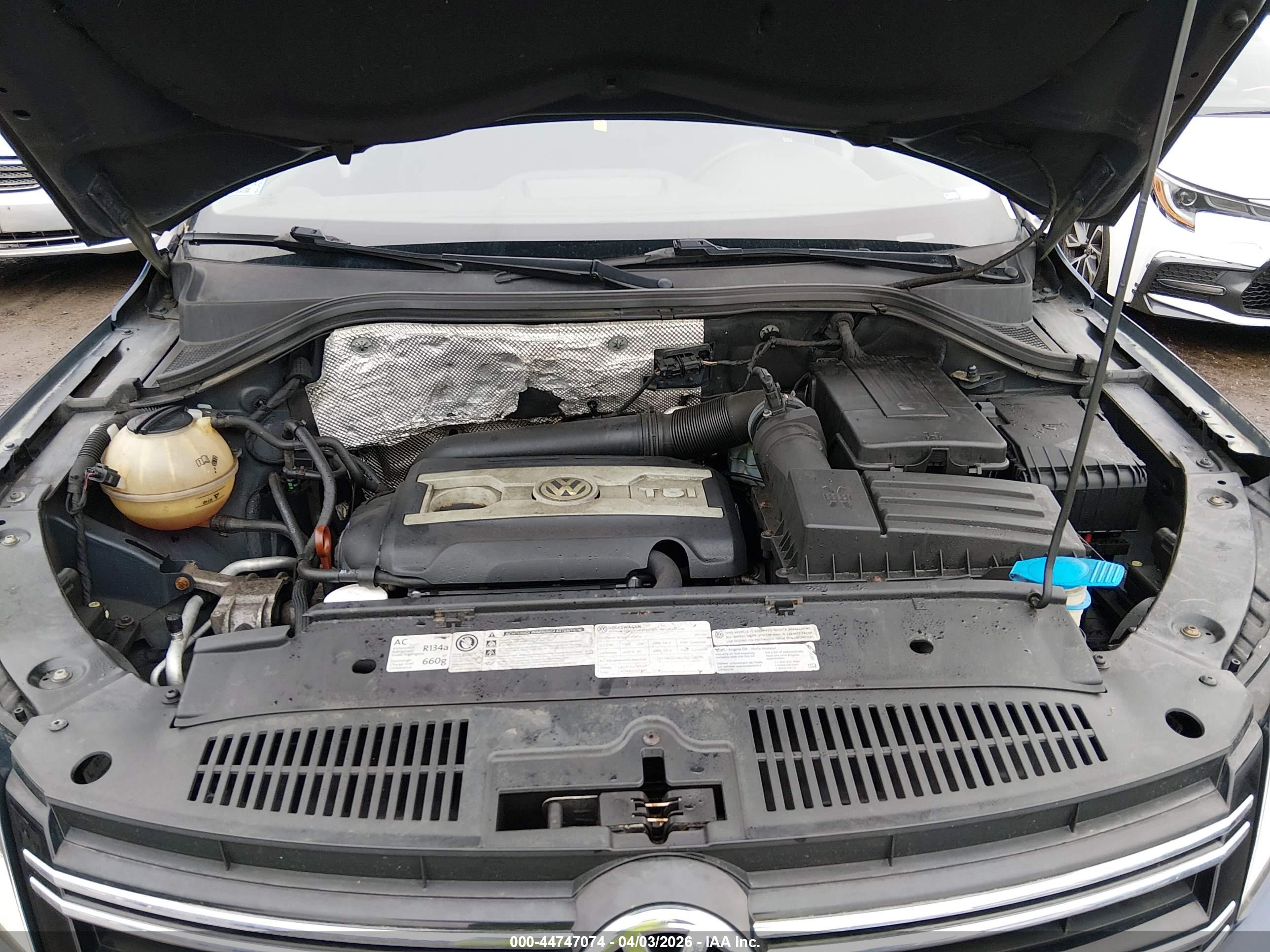 VOLKSWAGEN TIGUAN image 10