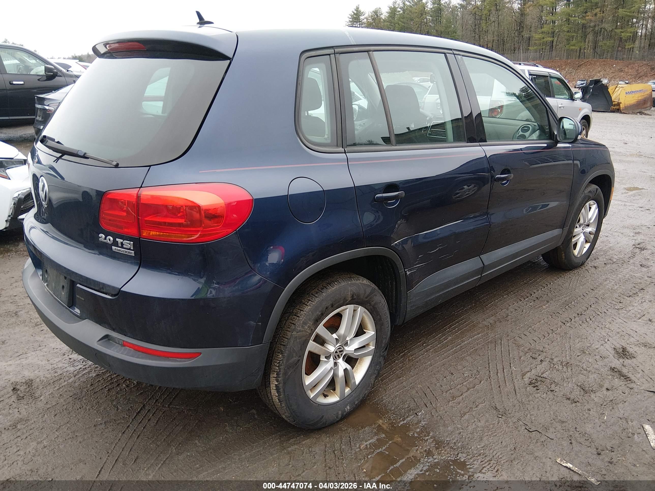 VOLKSWAGEN TIGUAN image 4