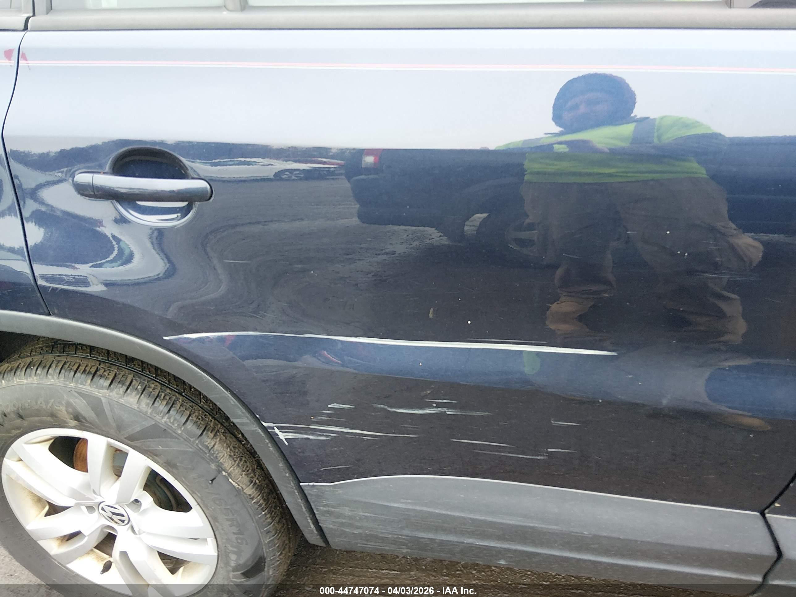 VOLKSWAGEN TIGUAN image 6