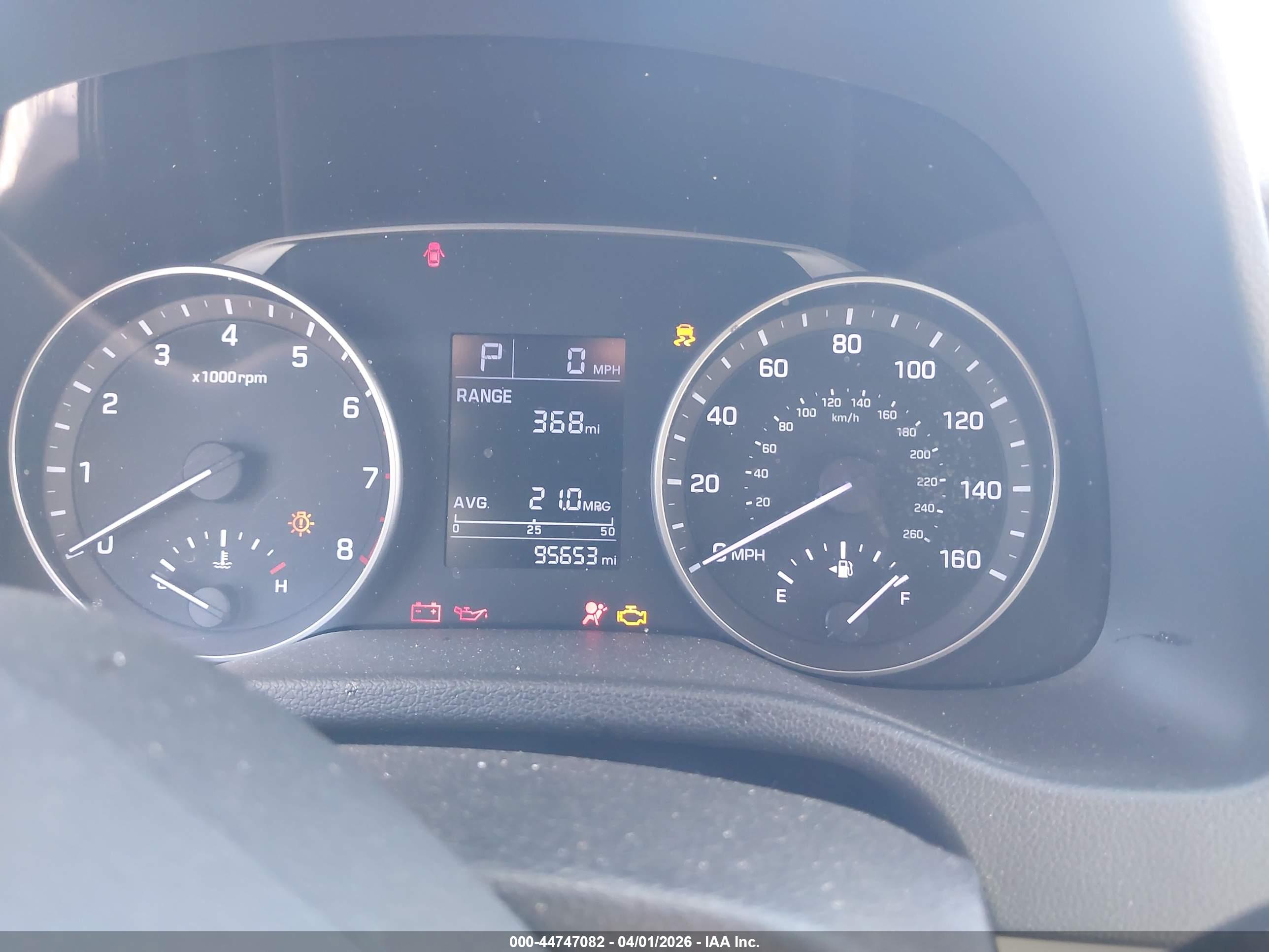 HYUNDAI ELANTRA image 7