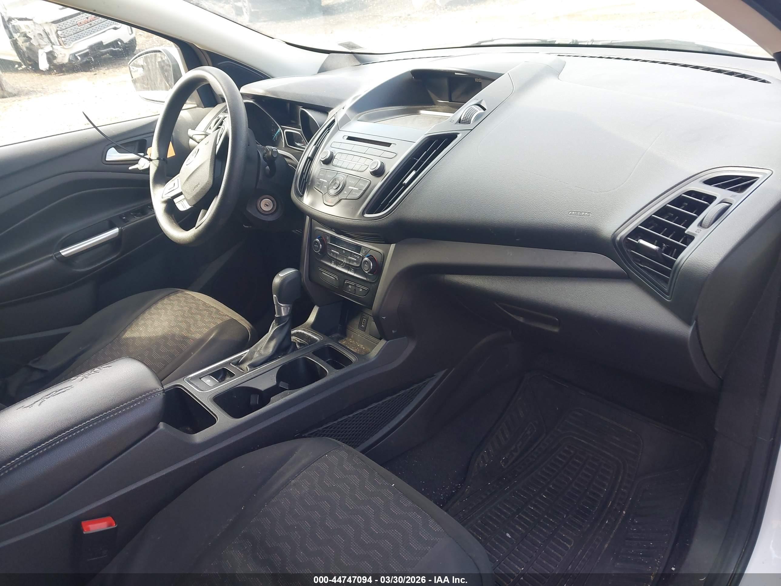 FORD ESCAPE image 5