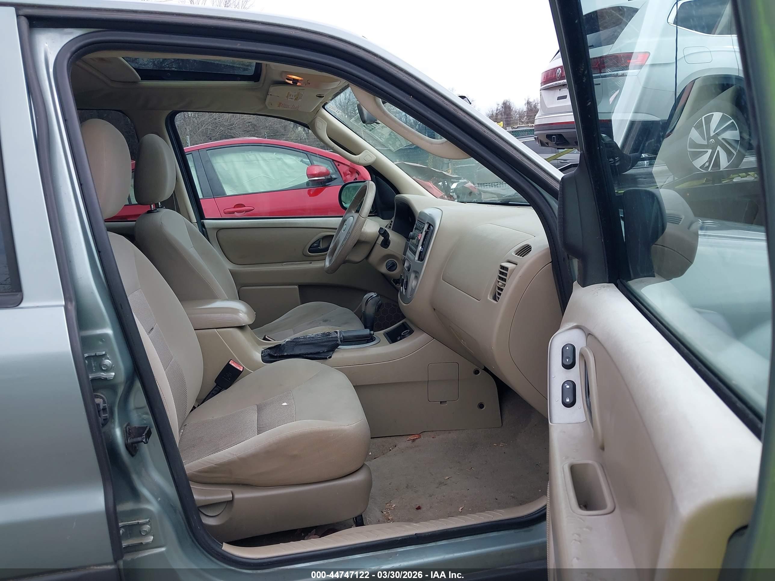 FORD ESCAPE image 5