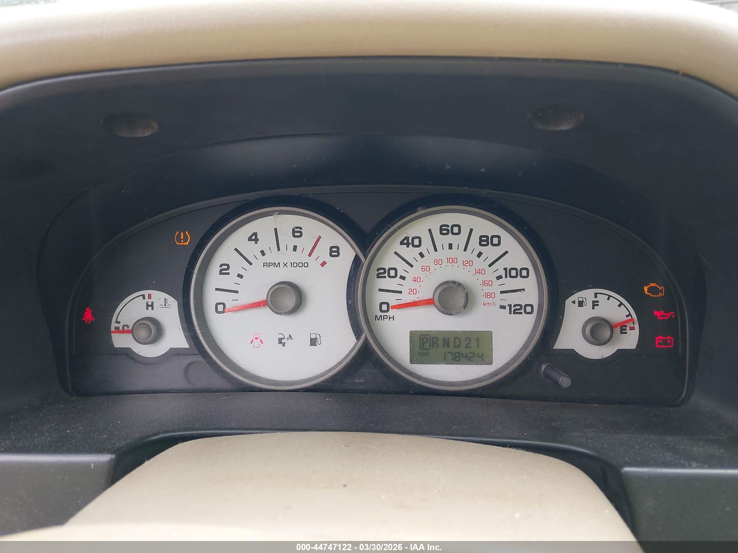 FORD ESCAPE image 7
