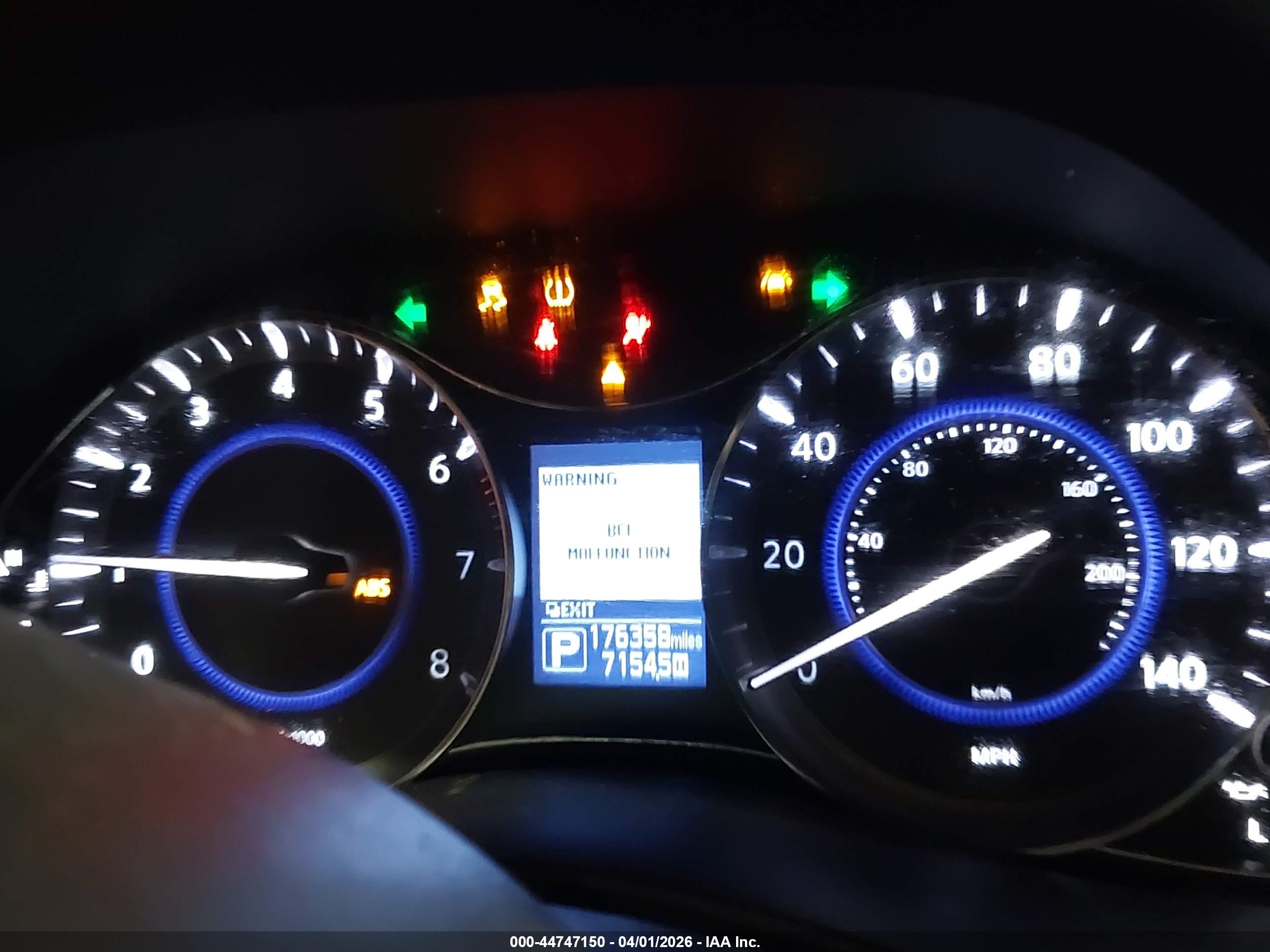 INFINITI QX80 image 7