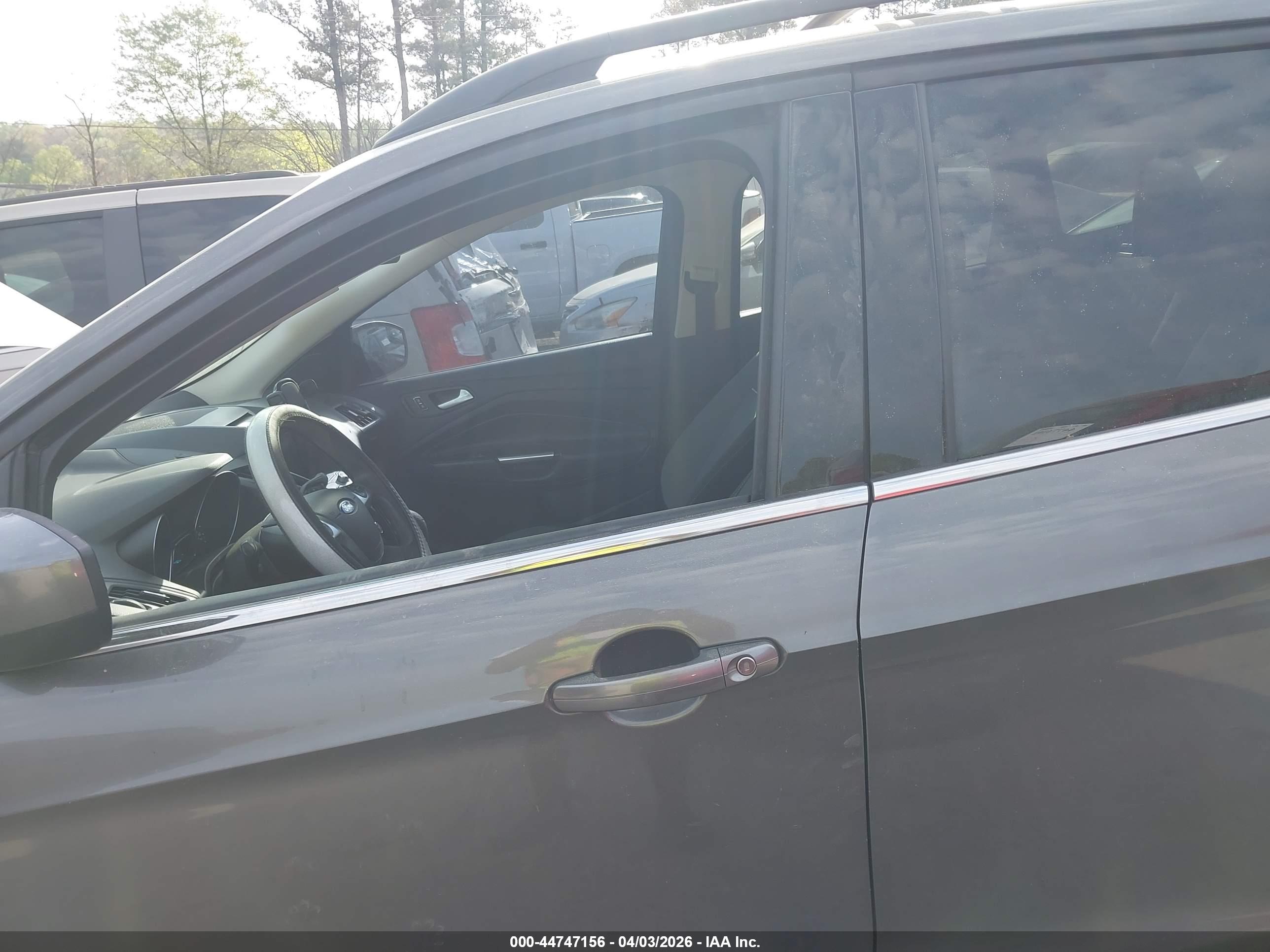 FORD ESCAPE image 6