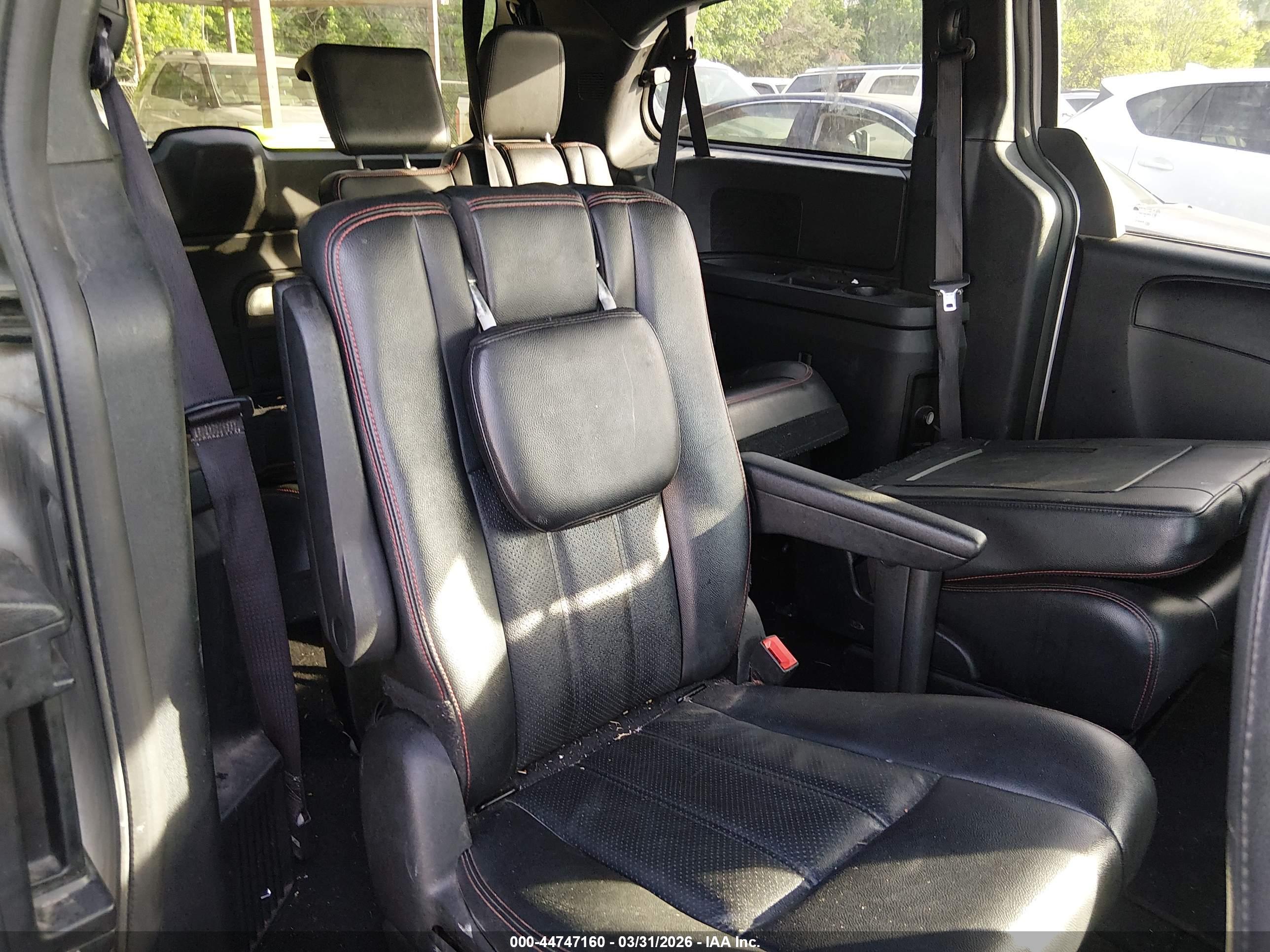 DODGE GRAND image 8