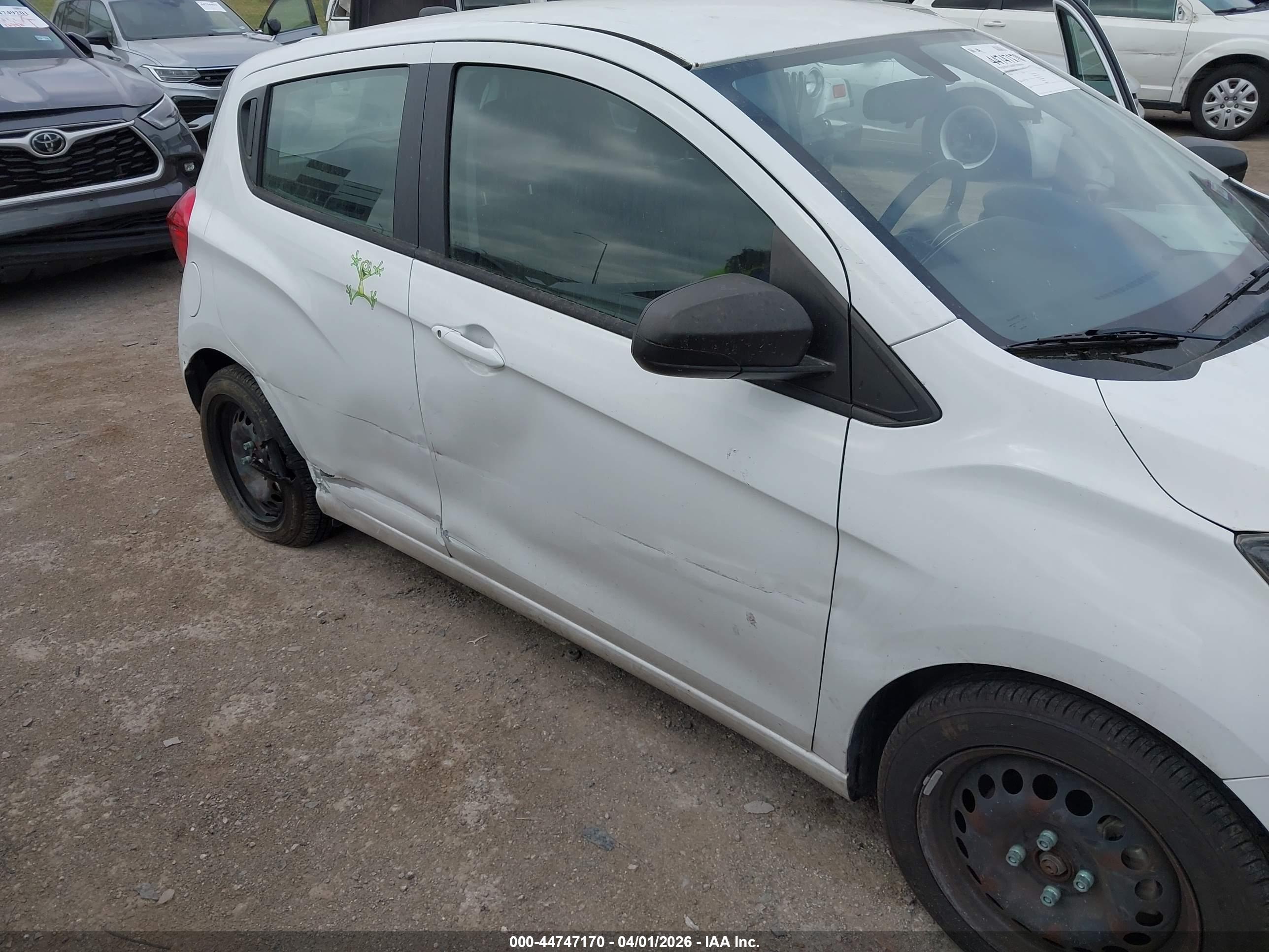 CHEVROLET SPARK image 6