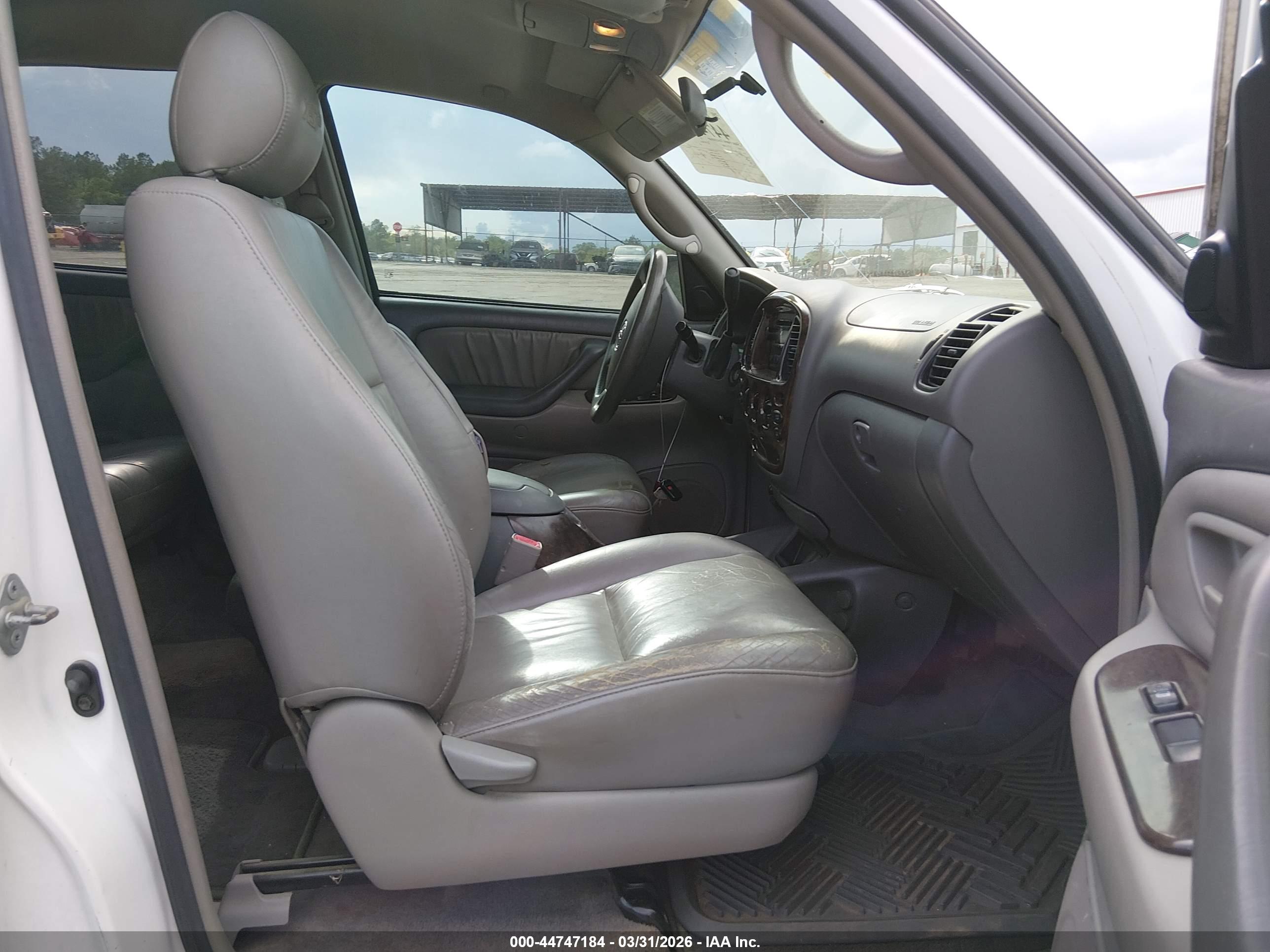TOYOTA TUNDRA image 5