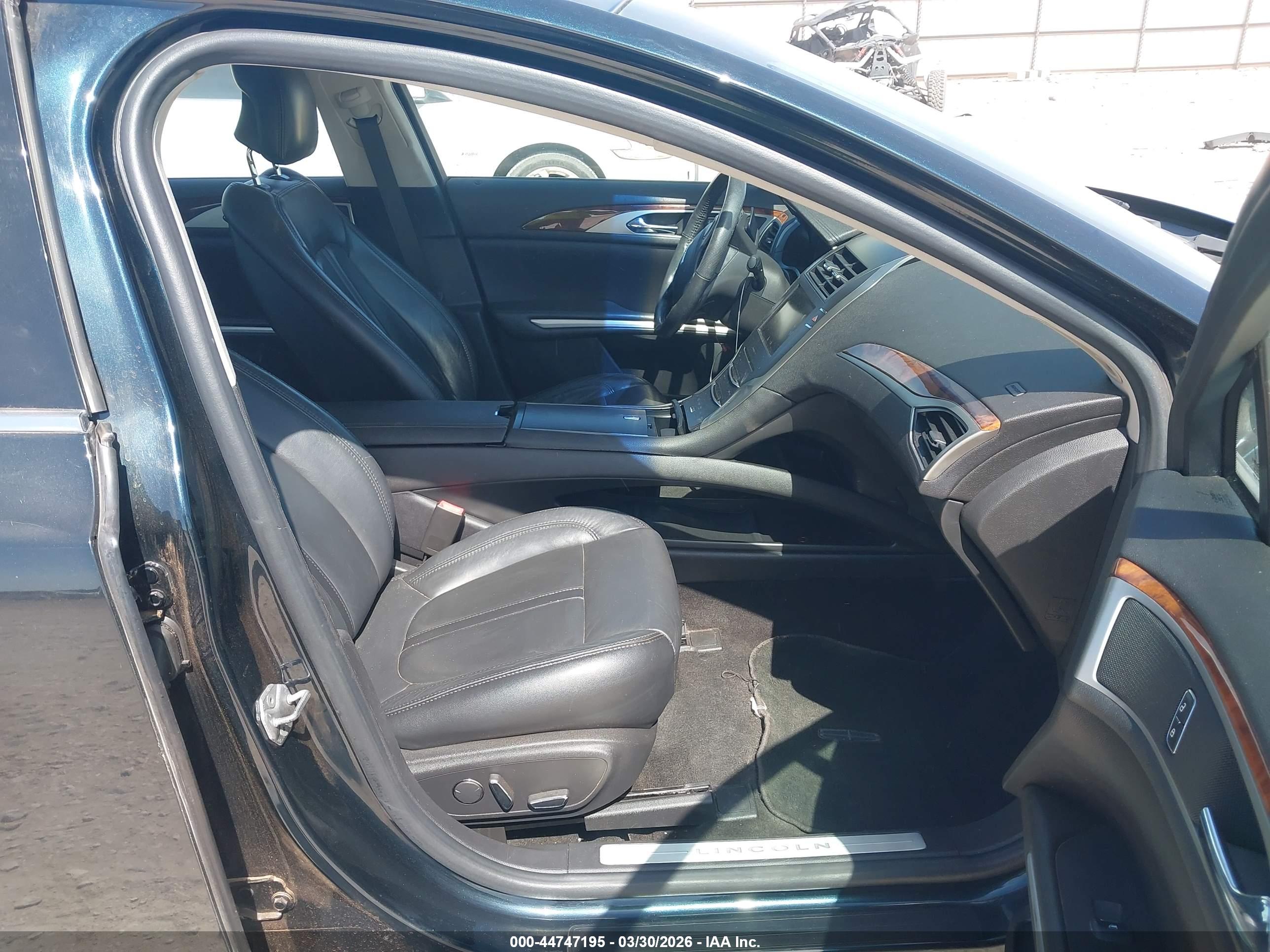 LINCOLN MKZ image 5