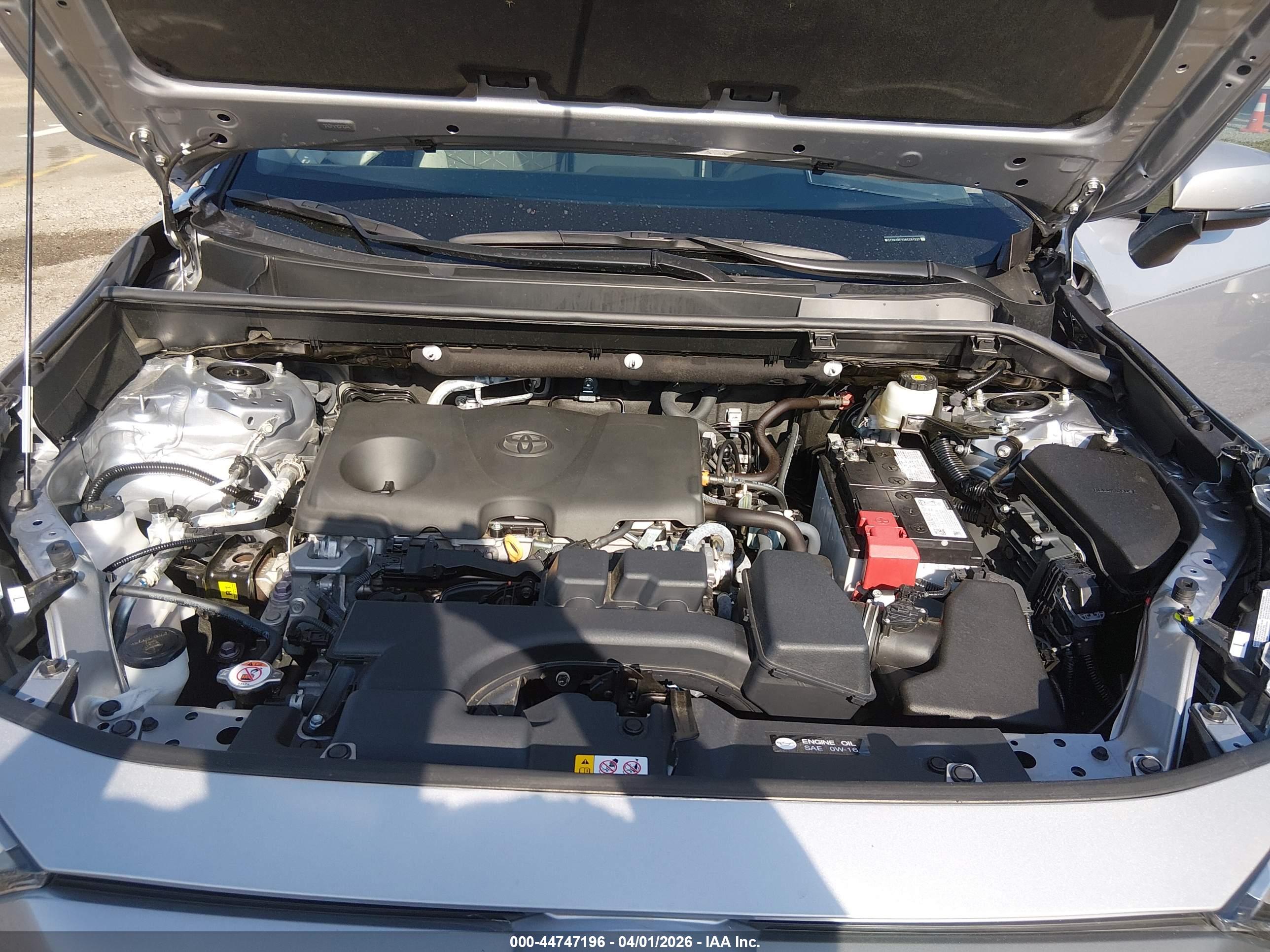 TOYOTA RAV4 image 10
