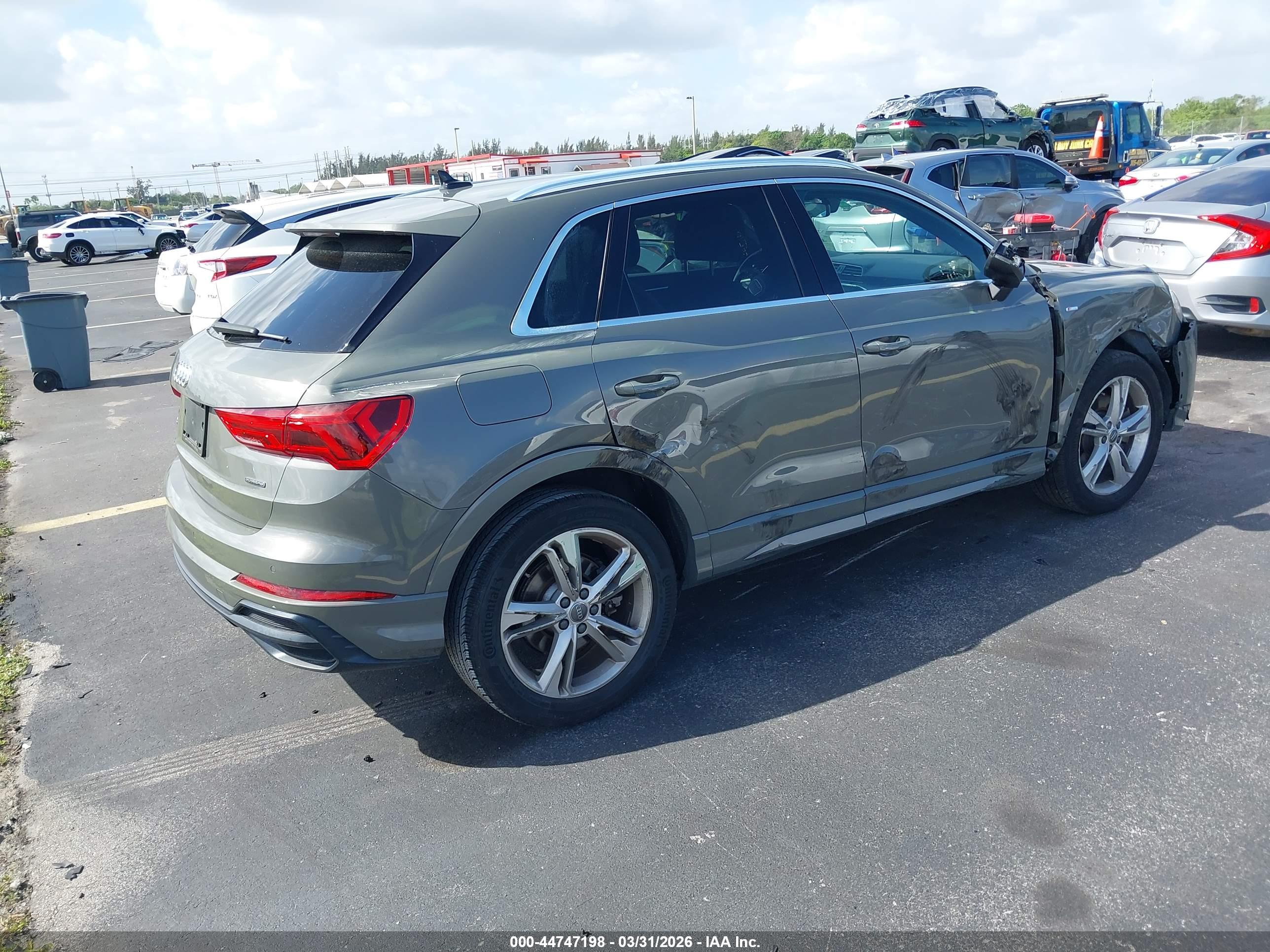 AUDI Q3 image 4