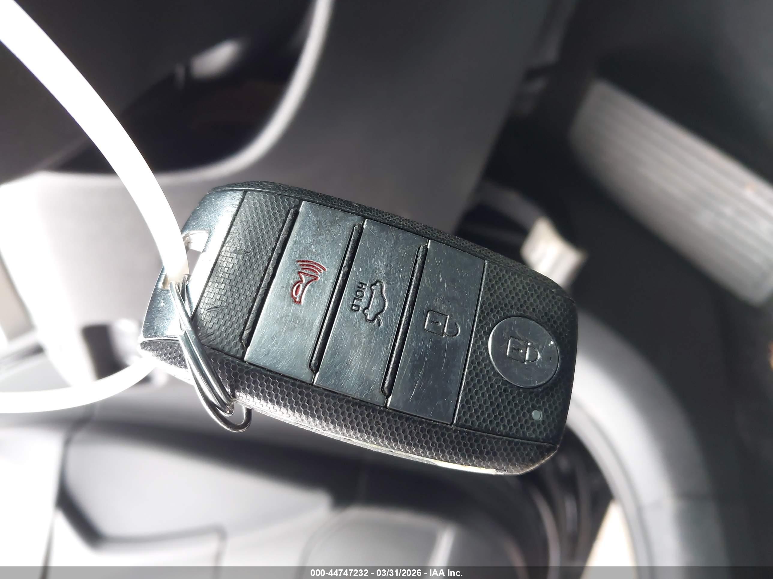 KIA OPTIMA image 11