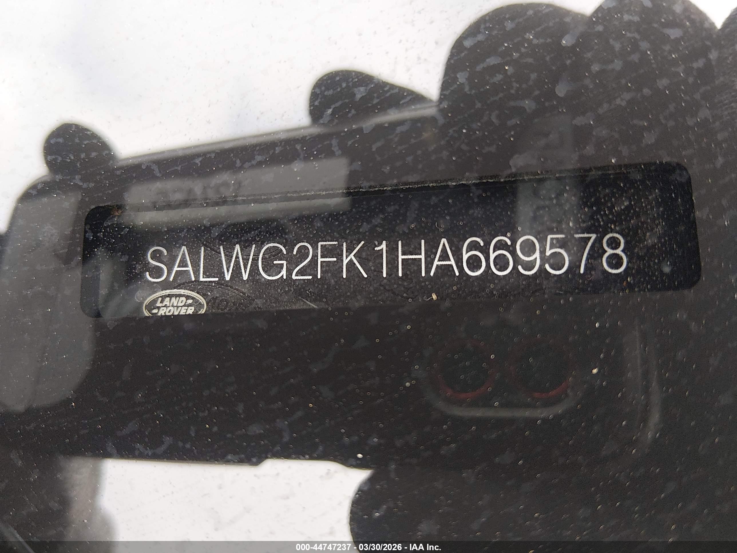 LAND ROVER image 9