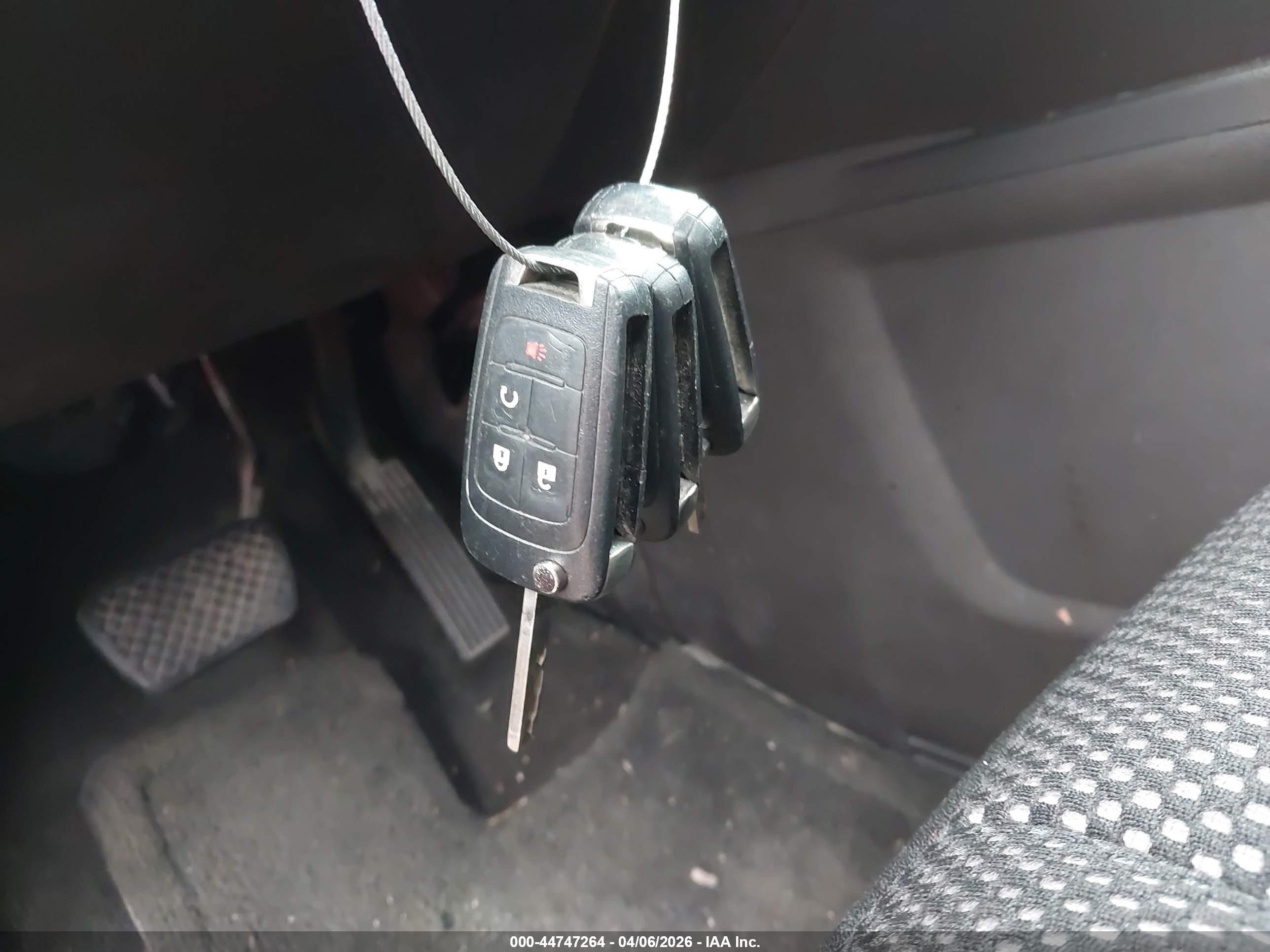 CHEVROLET EQUINOX image 11