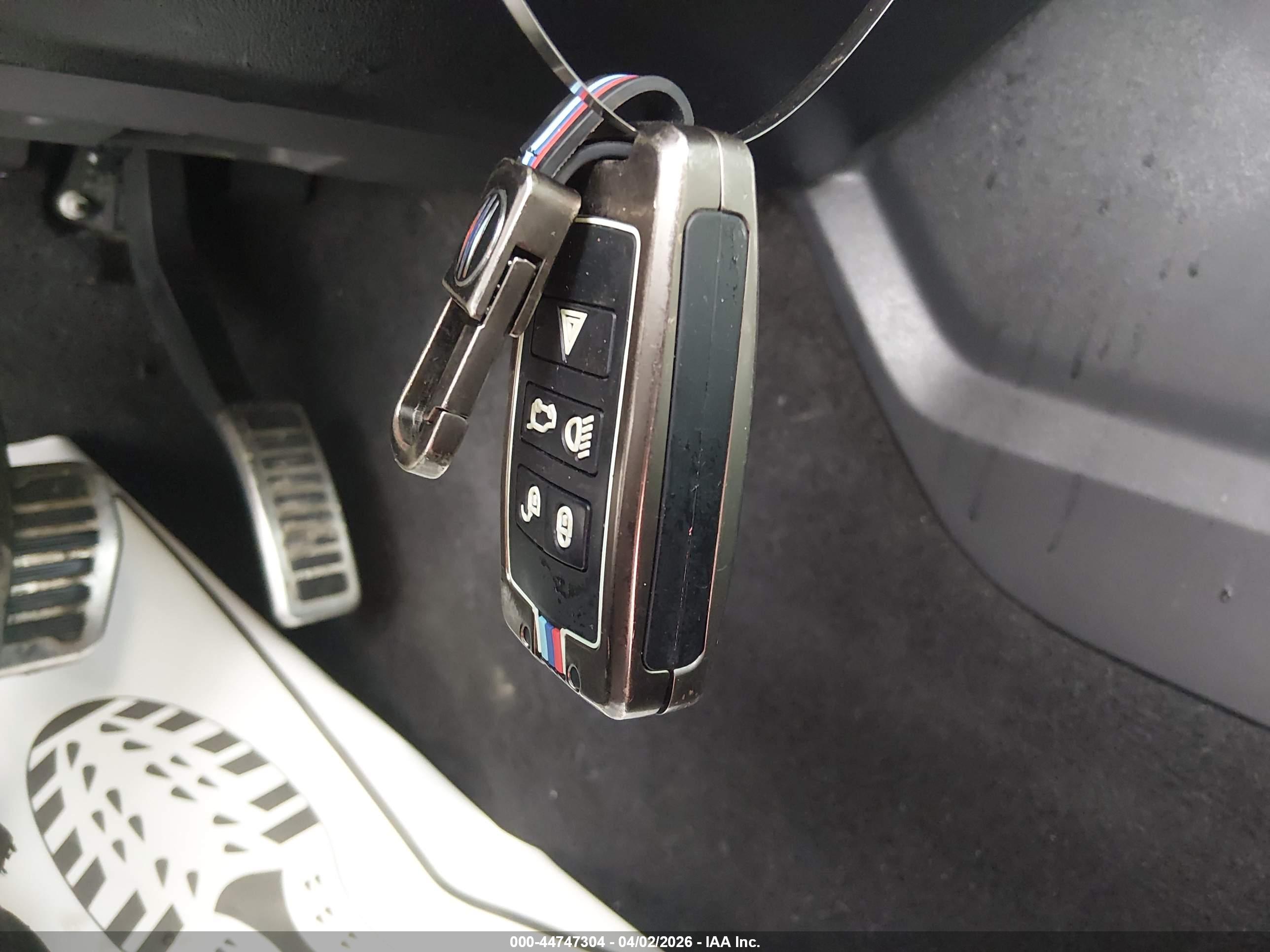 LAND ROVER image 11