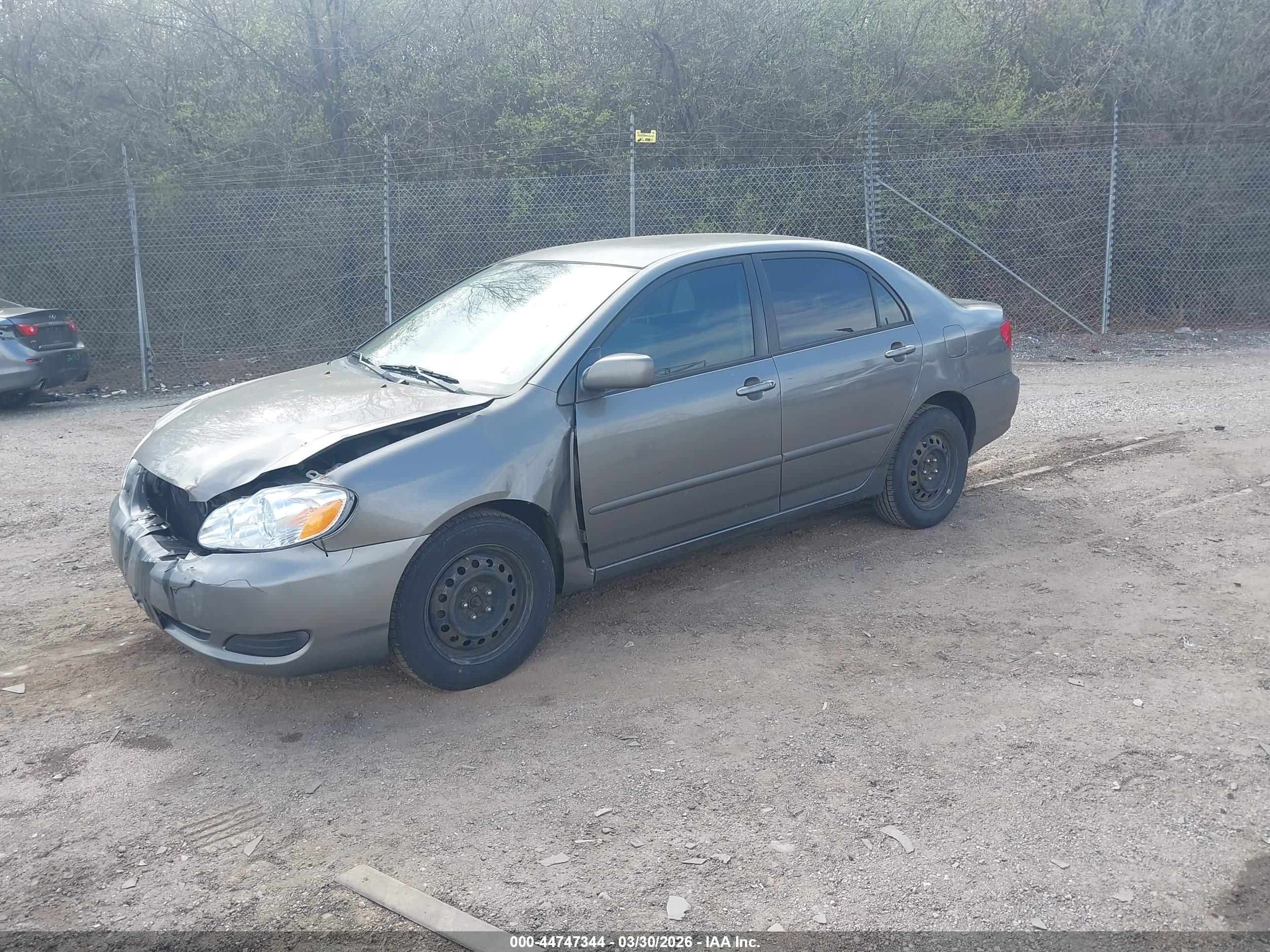 TOYOTA COROLLA image 2