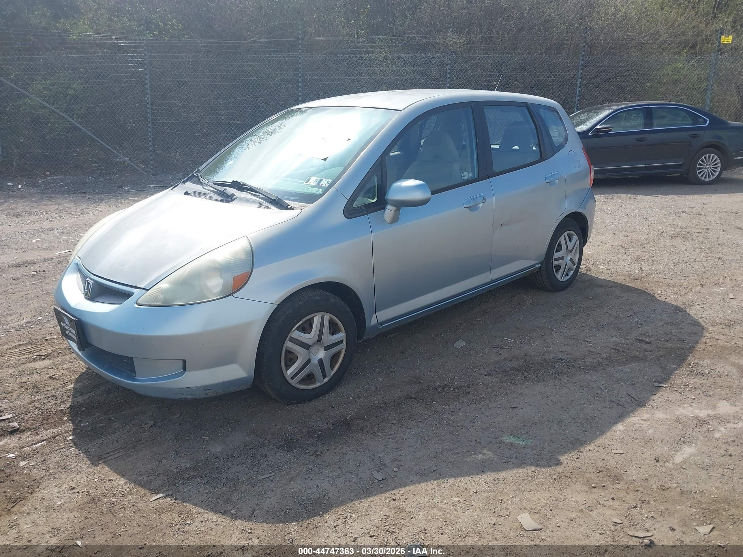 HONDA FIT image 2