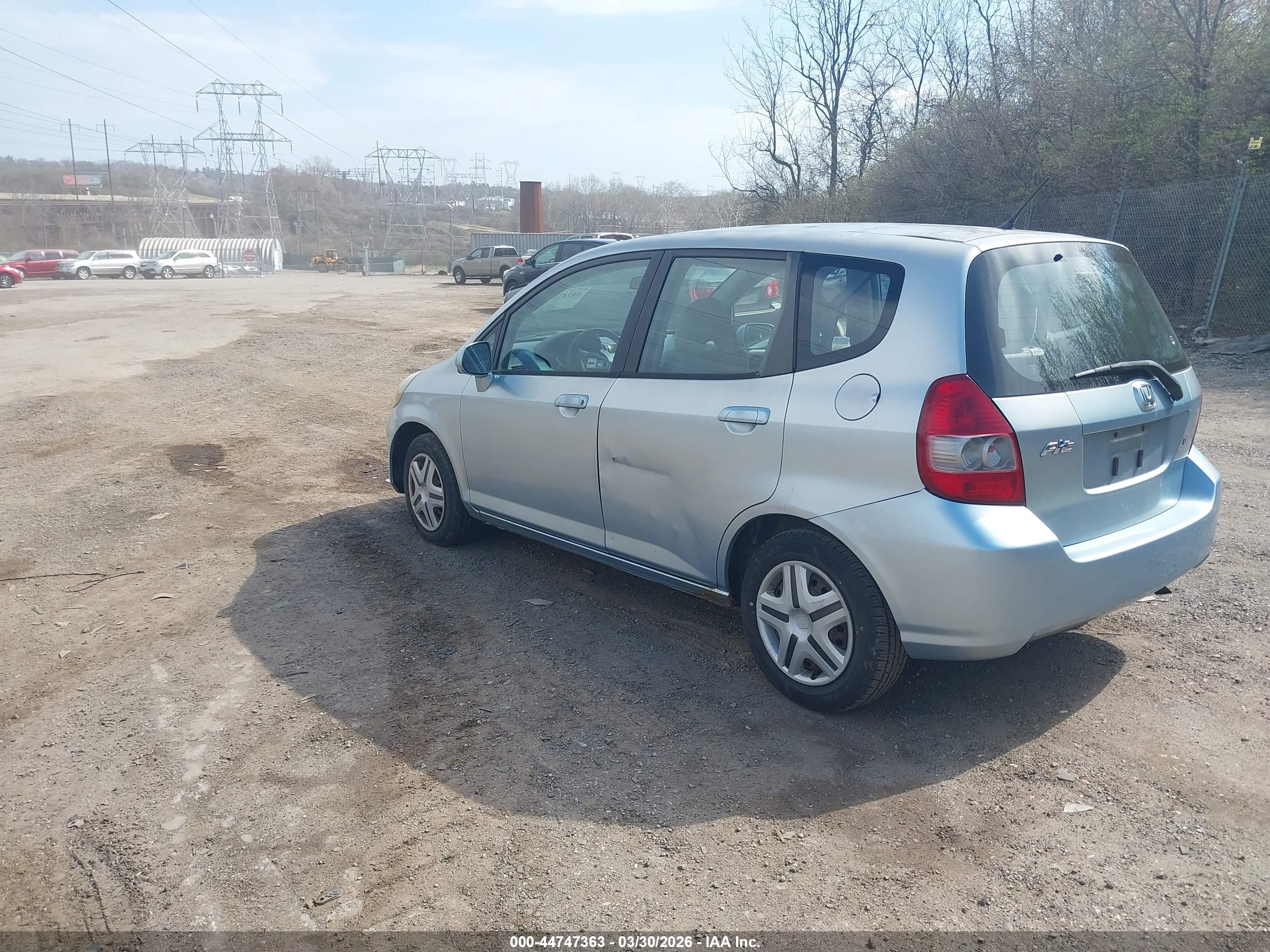 HONDA FIT image 3