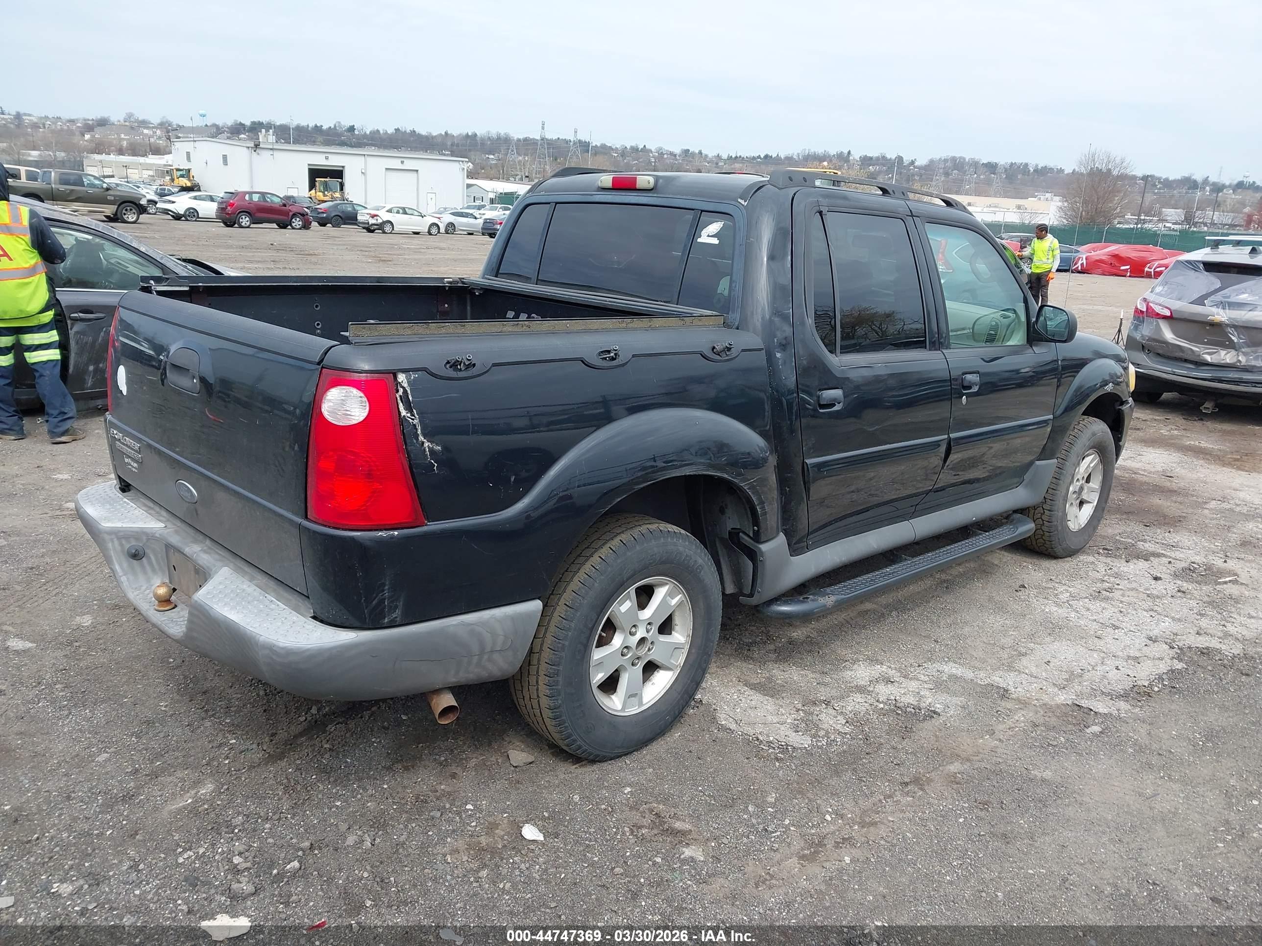 FORD EXPLORER image 4