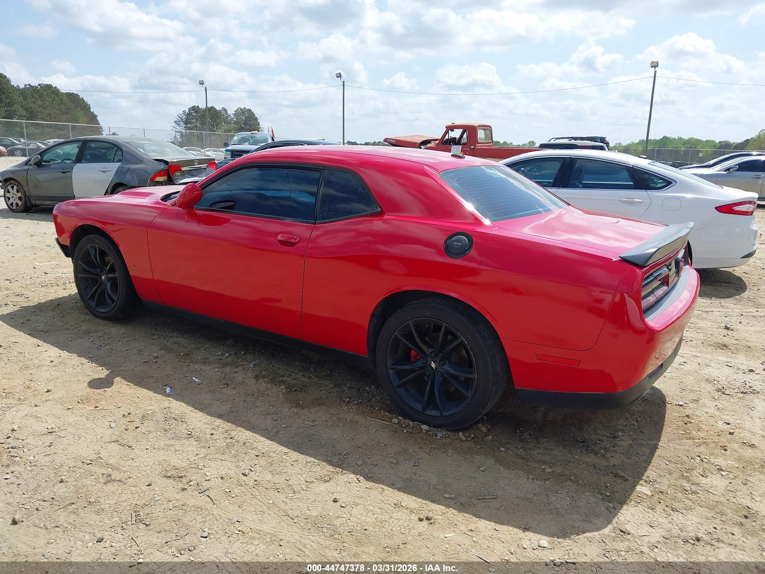 DODGE CHALLENGER image 3