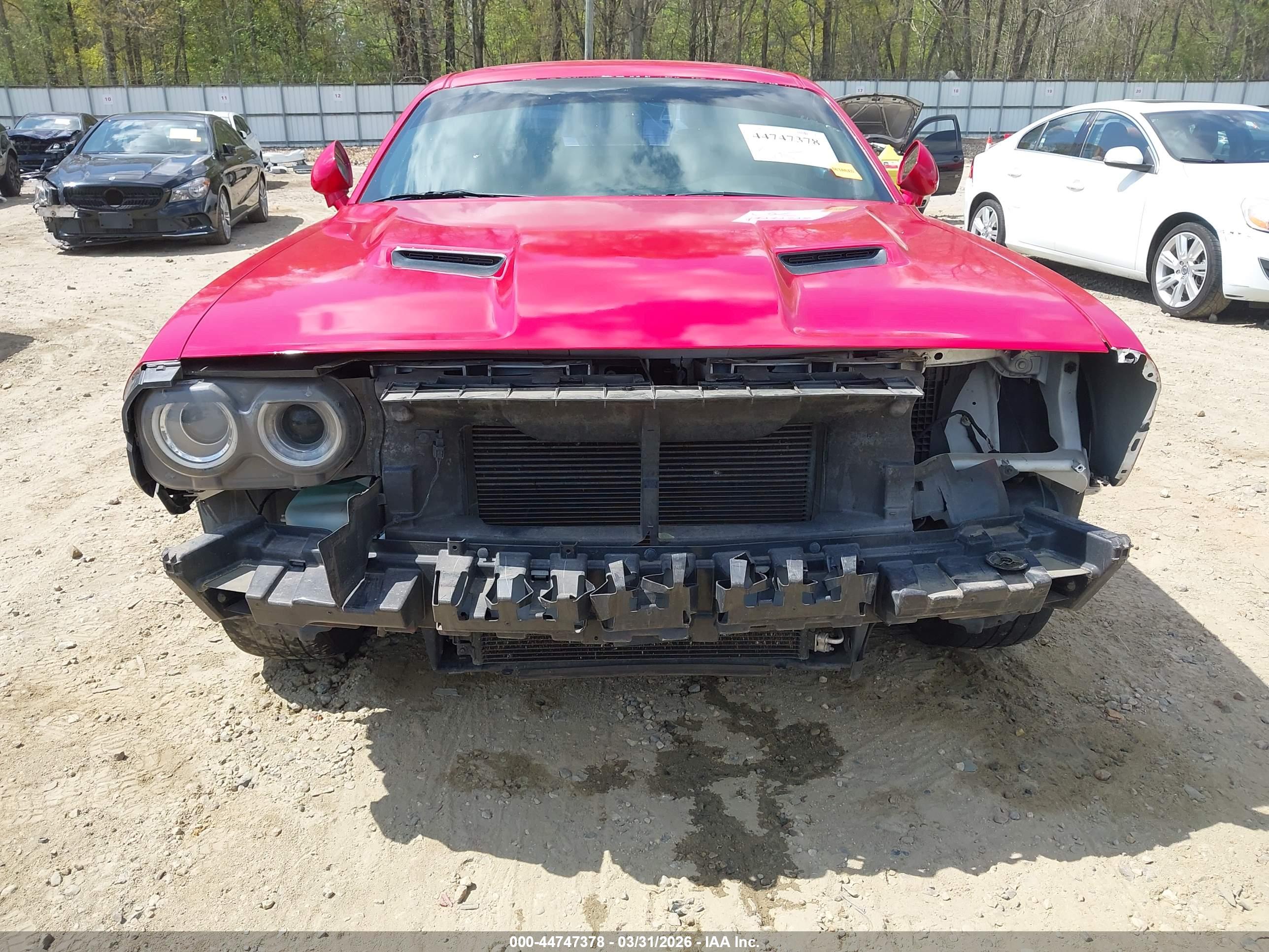 DODGE CHALLENGER image 6