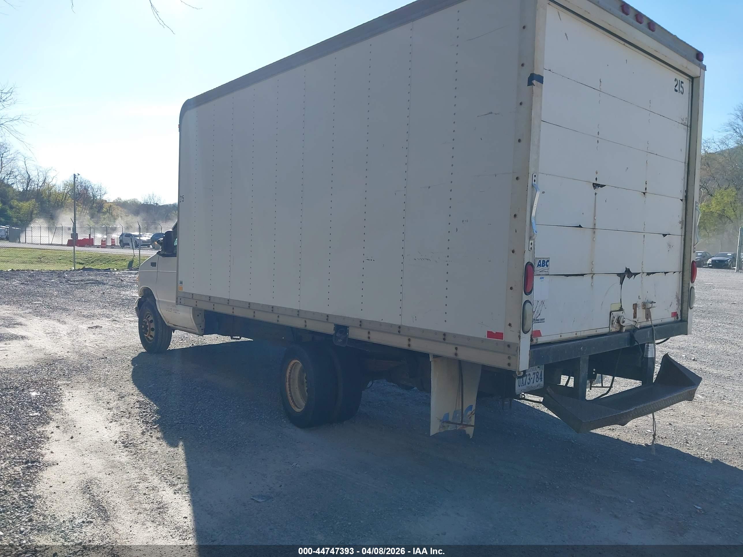 FORD E-350 image 3