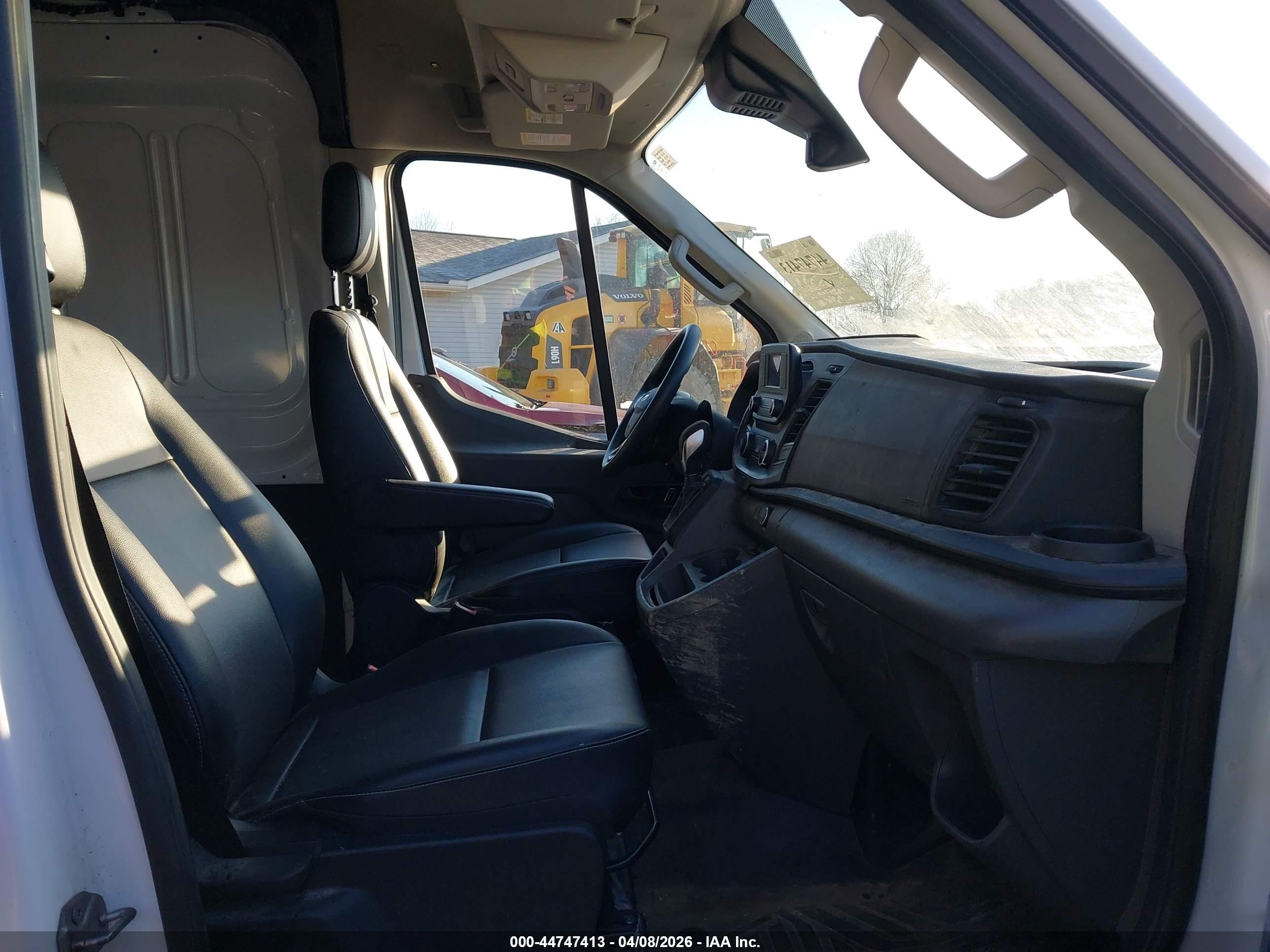 FORD TRANSIT-250 image 5