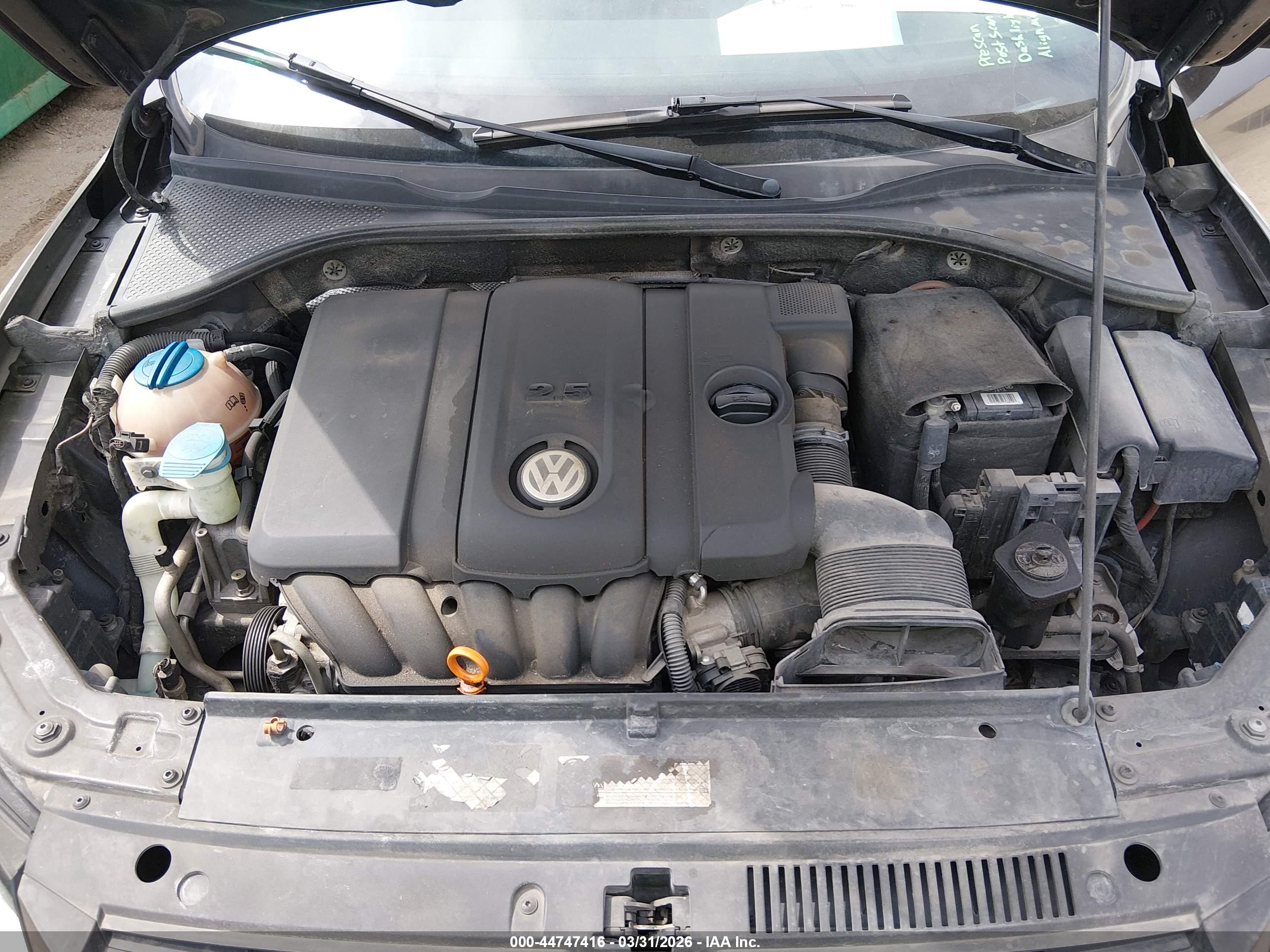 VOLKSWAGEN PASSAT image 10