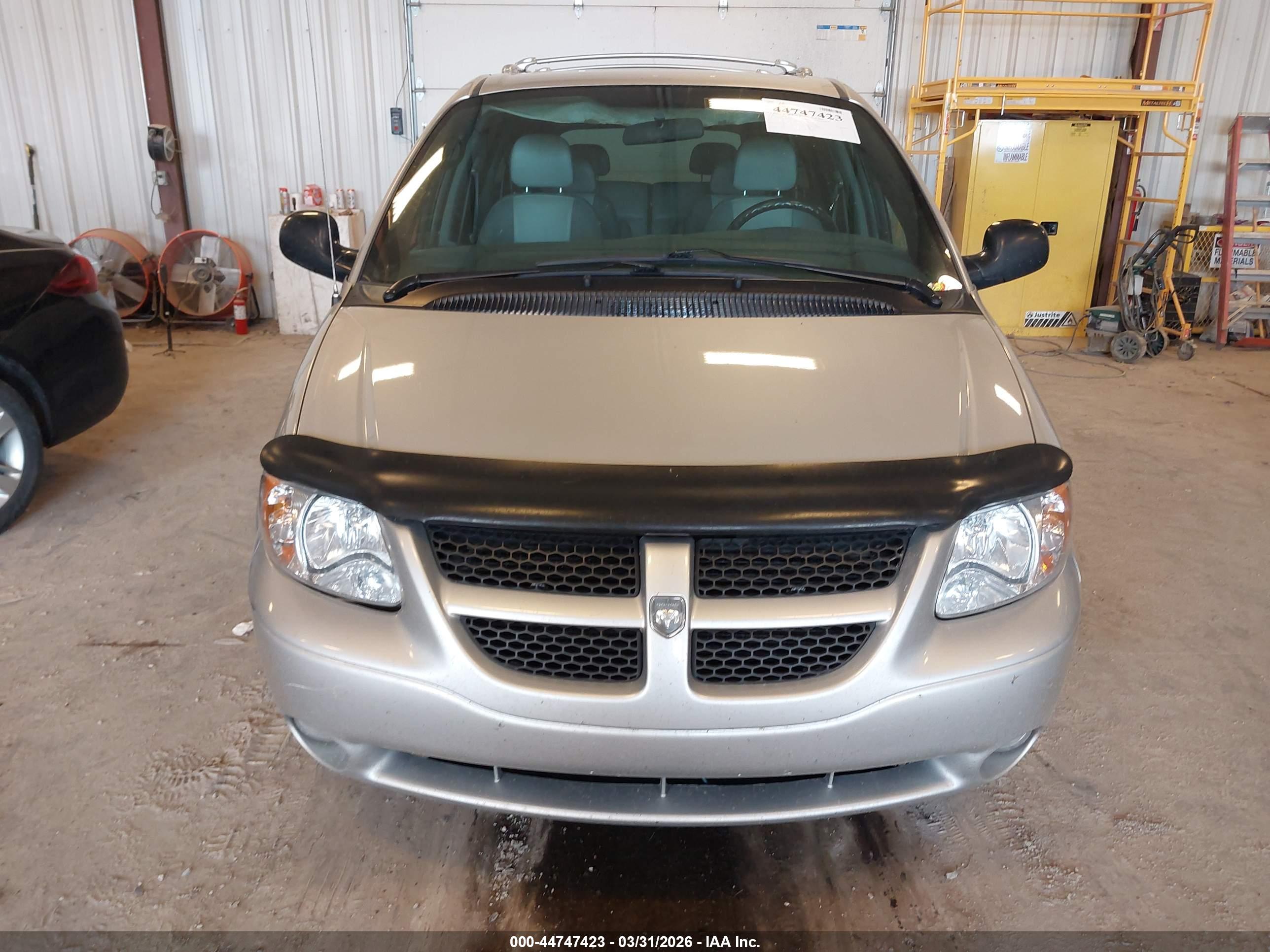 DODGE GRAND image 6