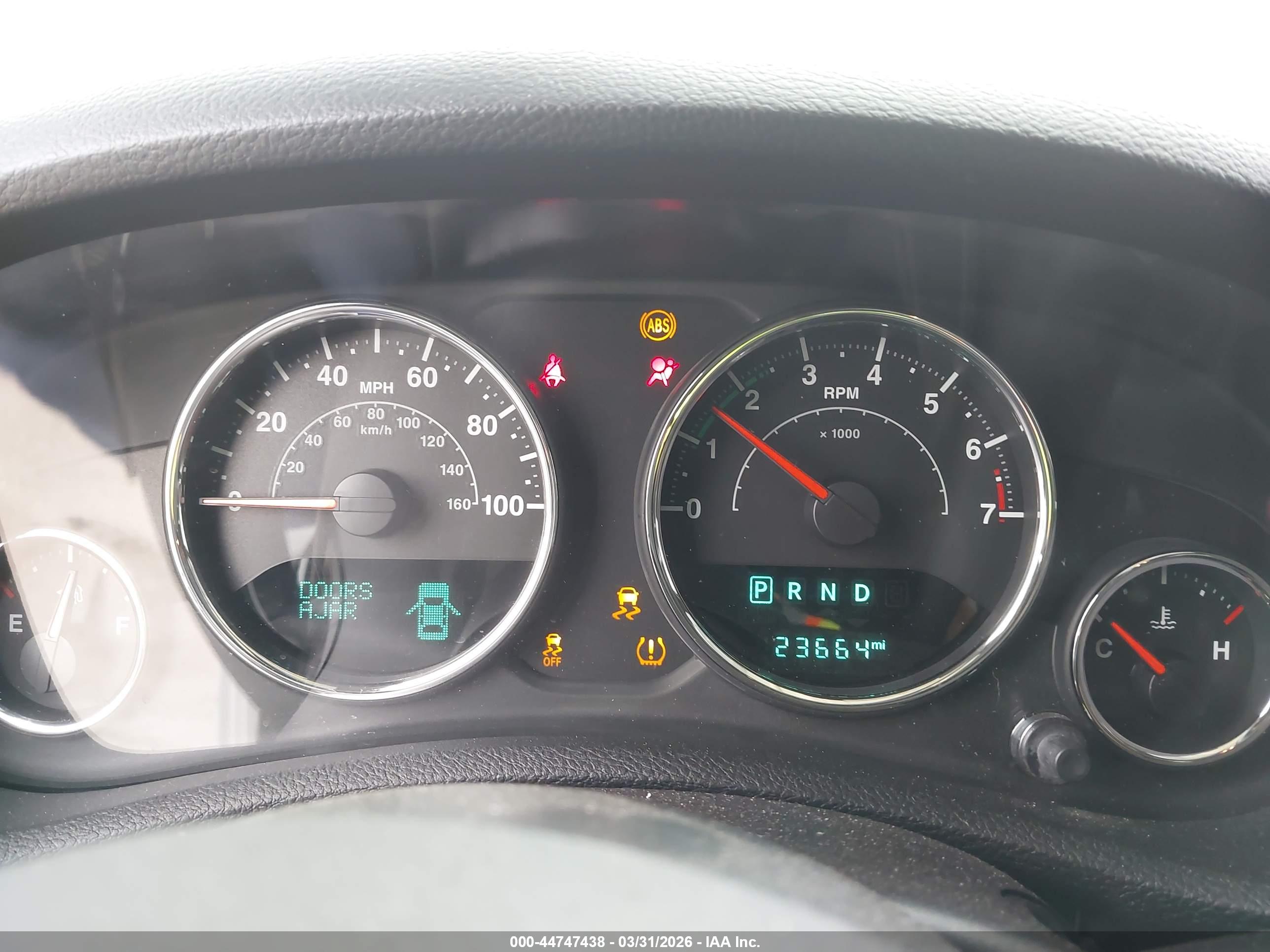 JEEP WRANGLER image 7