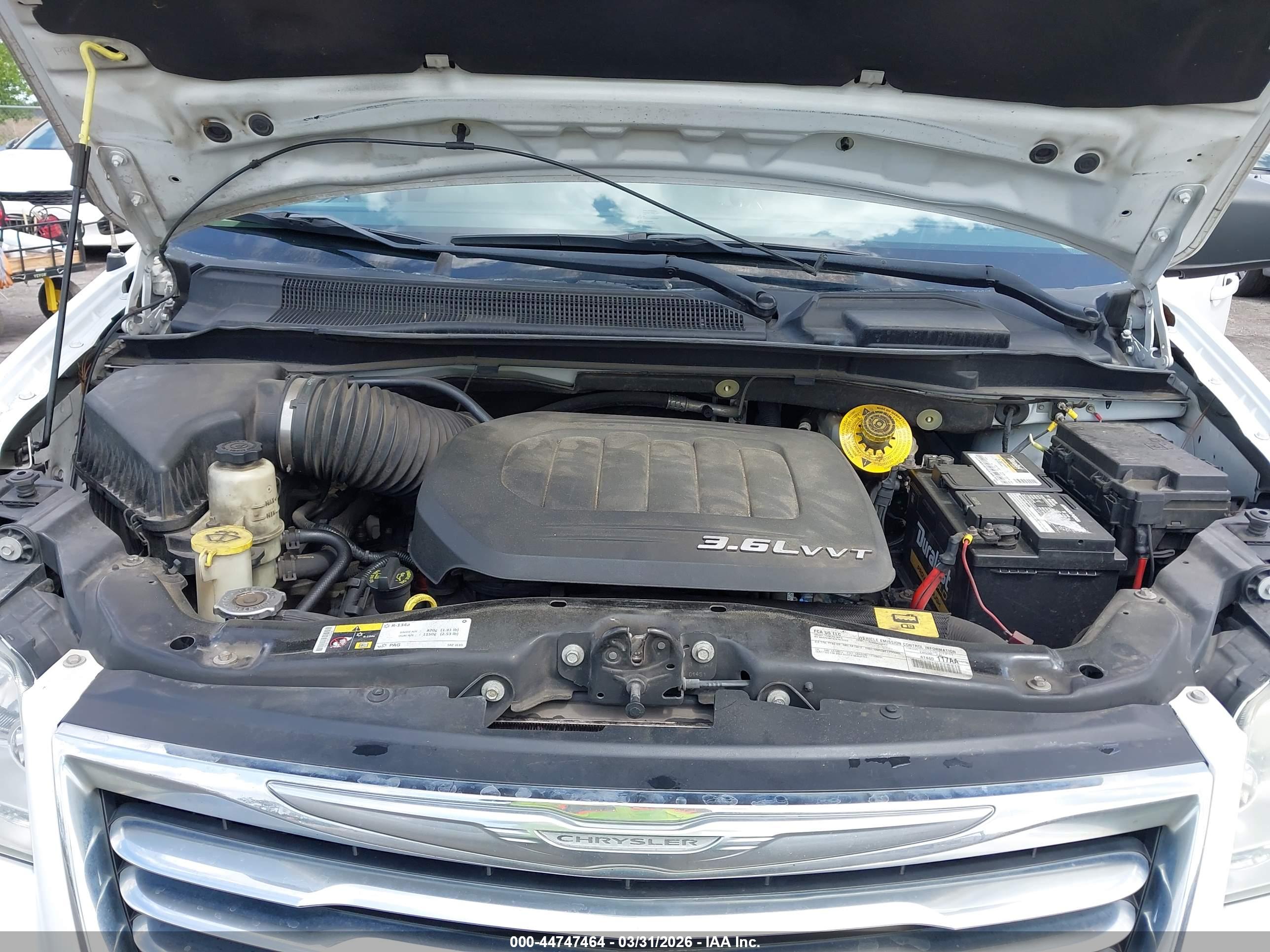 CHRYSLER TOWN image 10