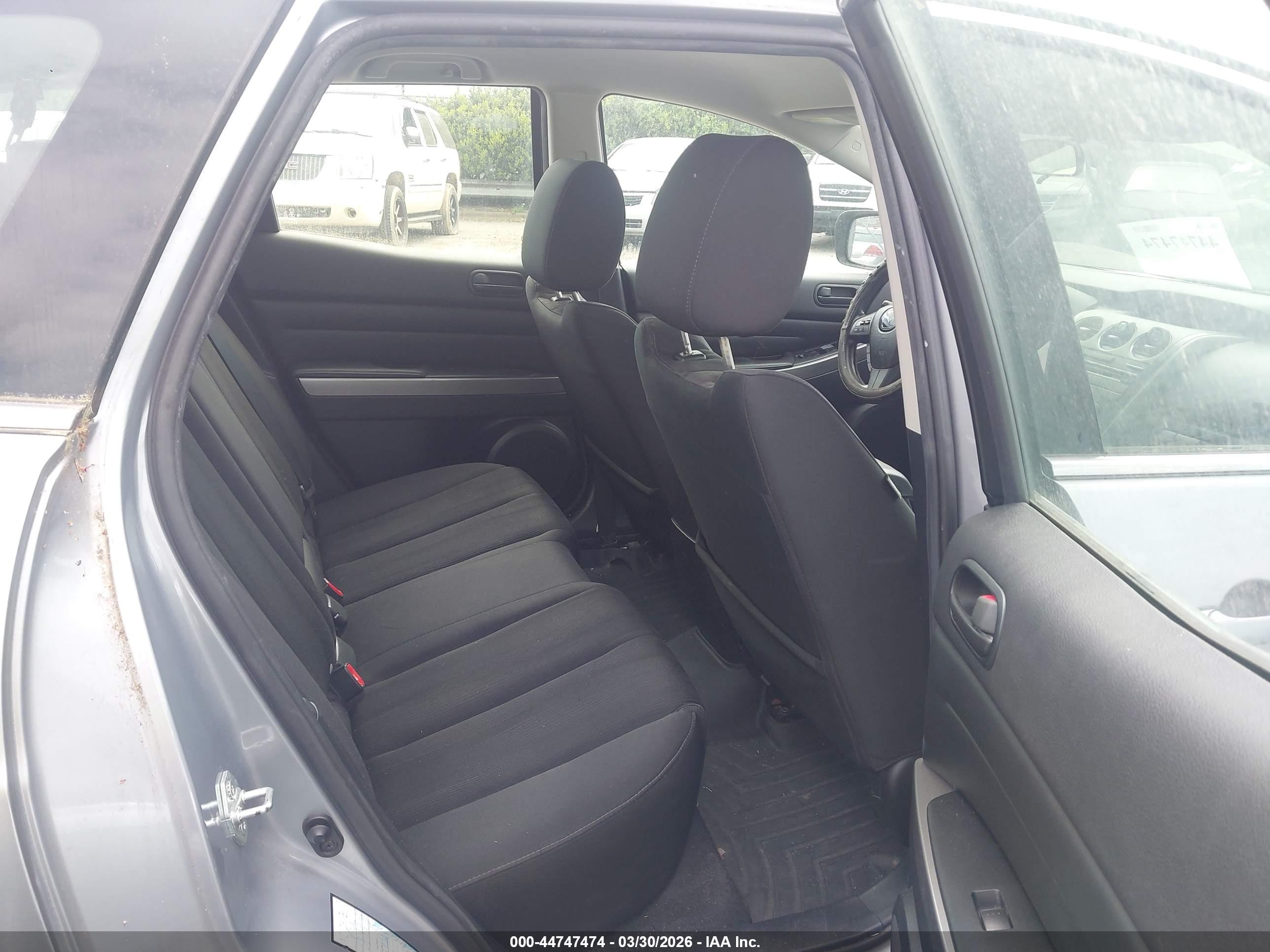 MAZDA CX-7 image 8