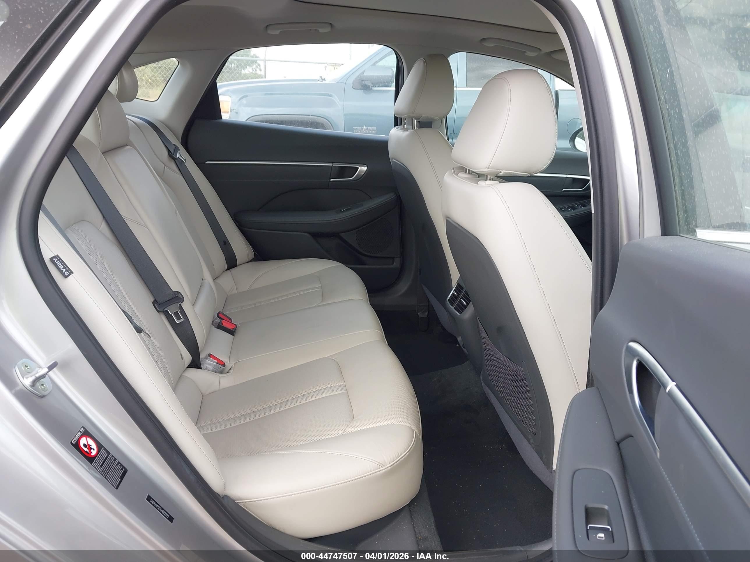 HYUNDAI SONATA image 8