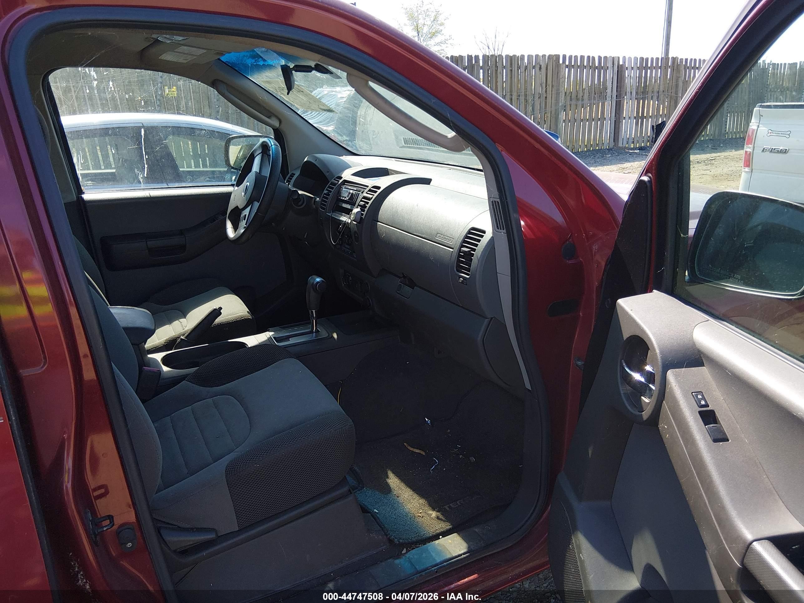 NISSAN XTERRA image 5