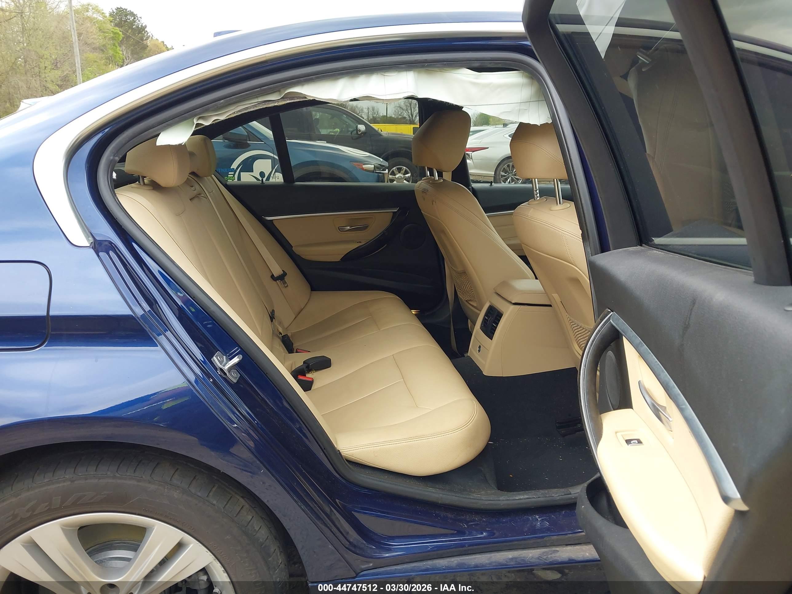 BMW 330I image 8