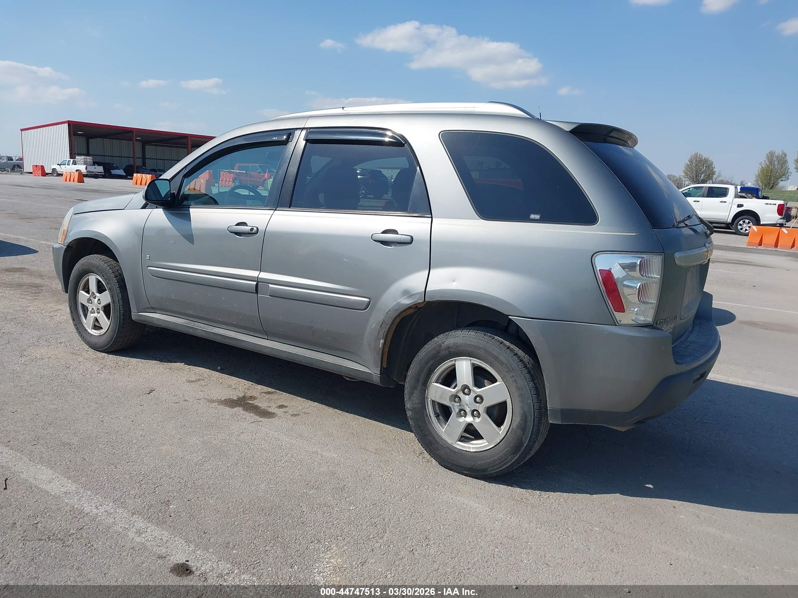 CHEVROLET EQUINOX image 3