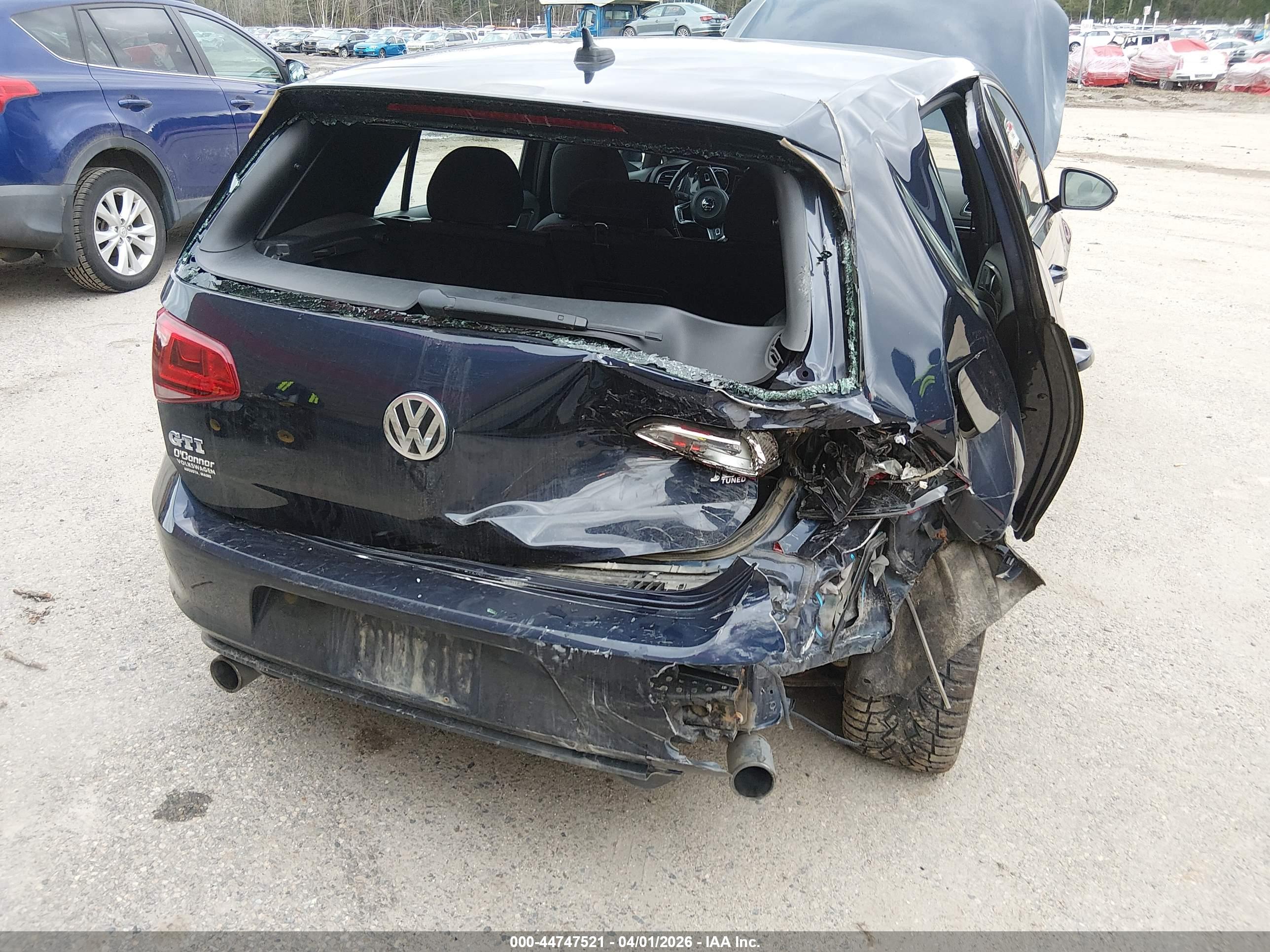 VOLKSWAGEN GOLF image 6