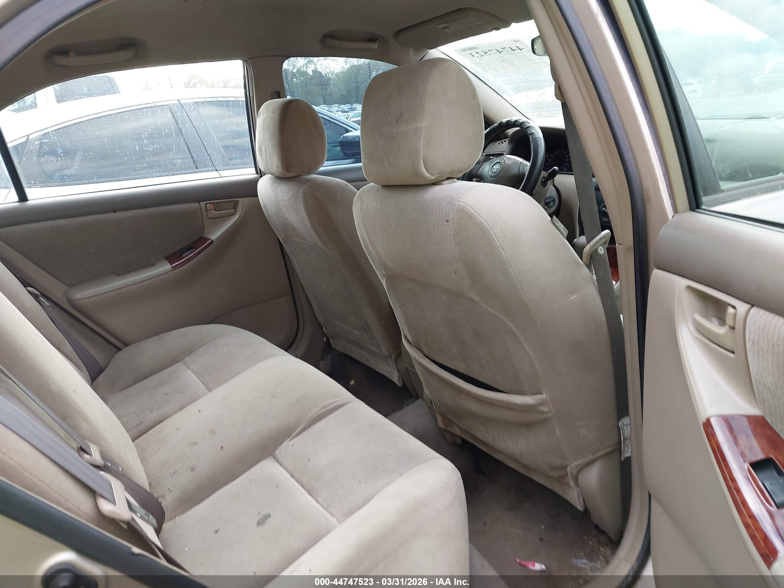 TOYOTA COROLLA image 8