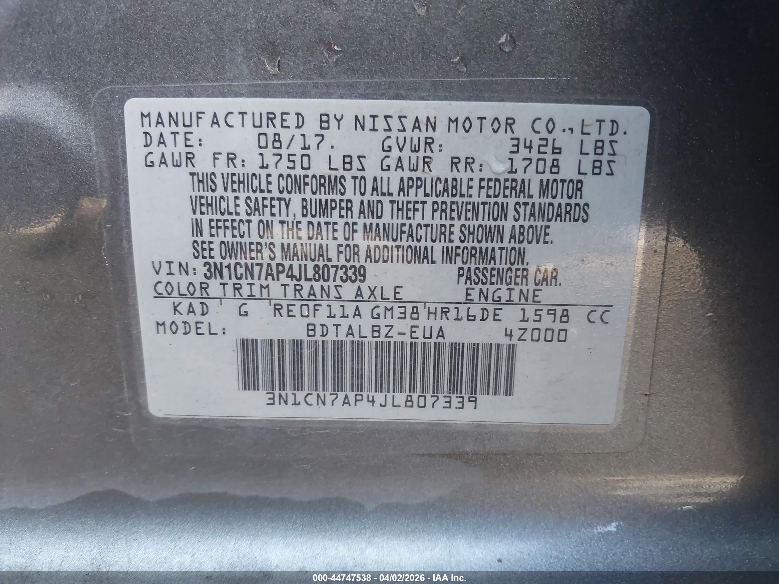 NISSAN VERSA image 9