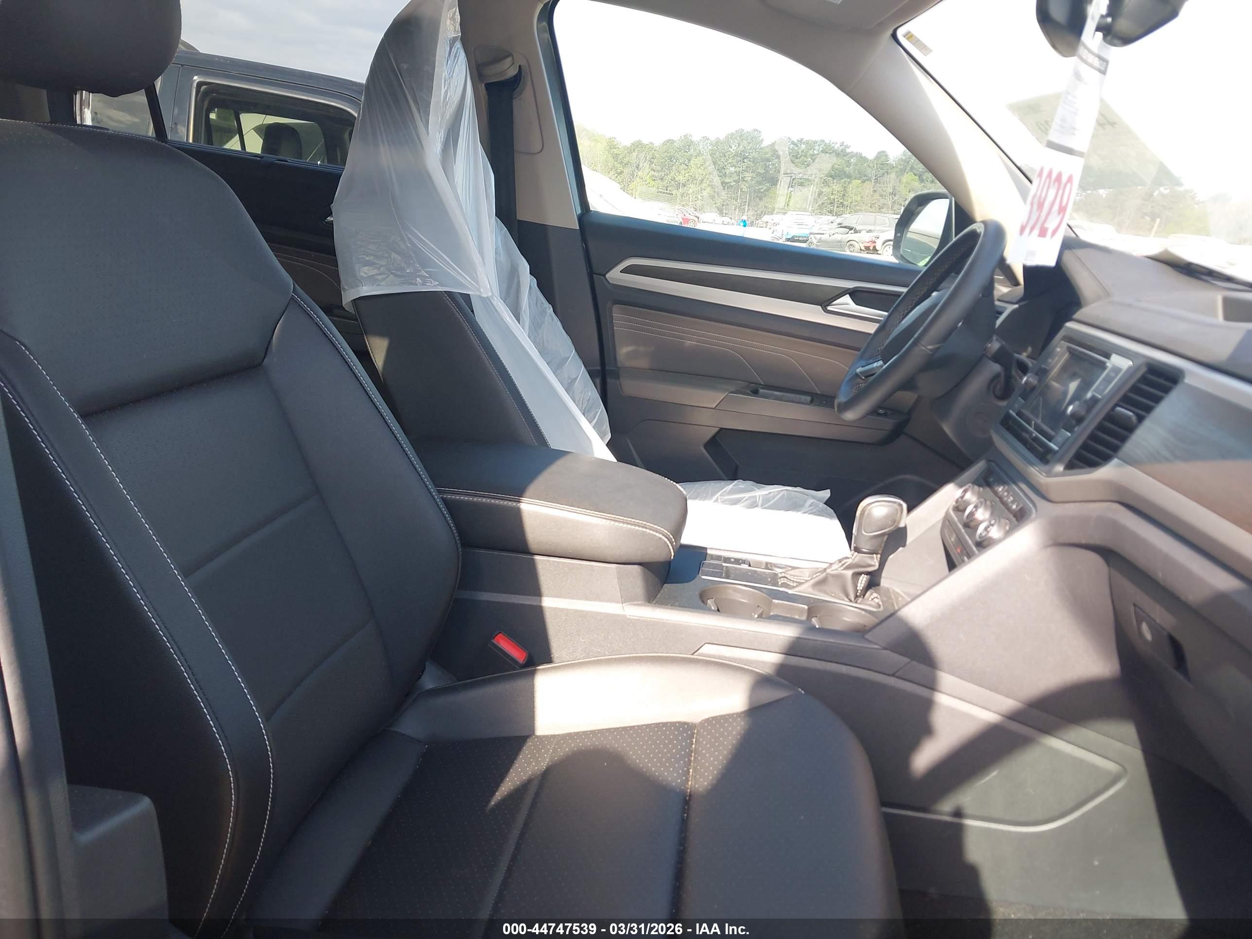VOLKSWAGEN ATLAS image 5