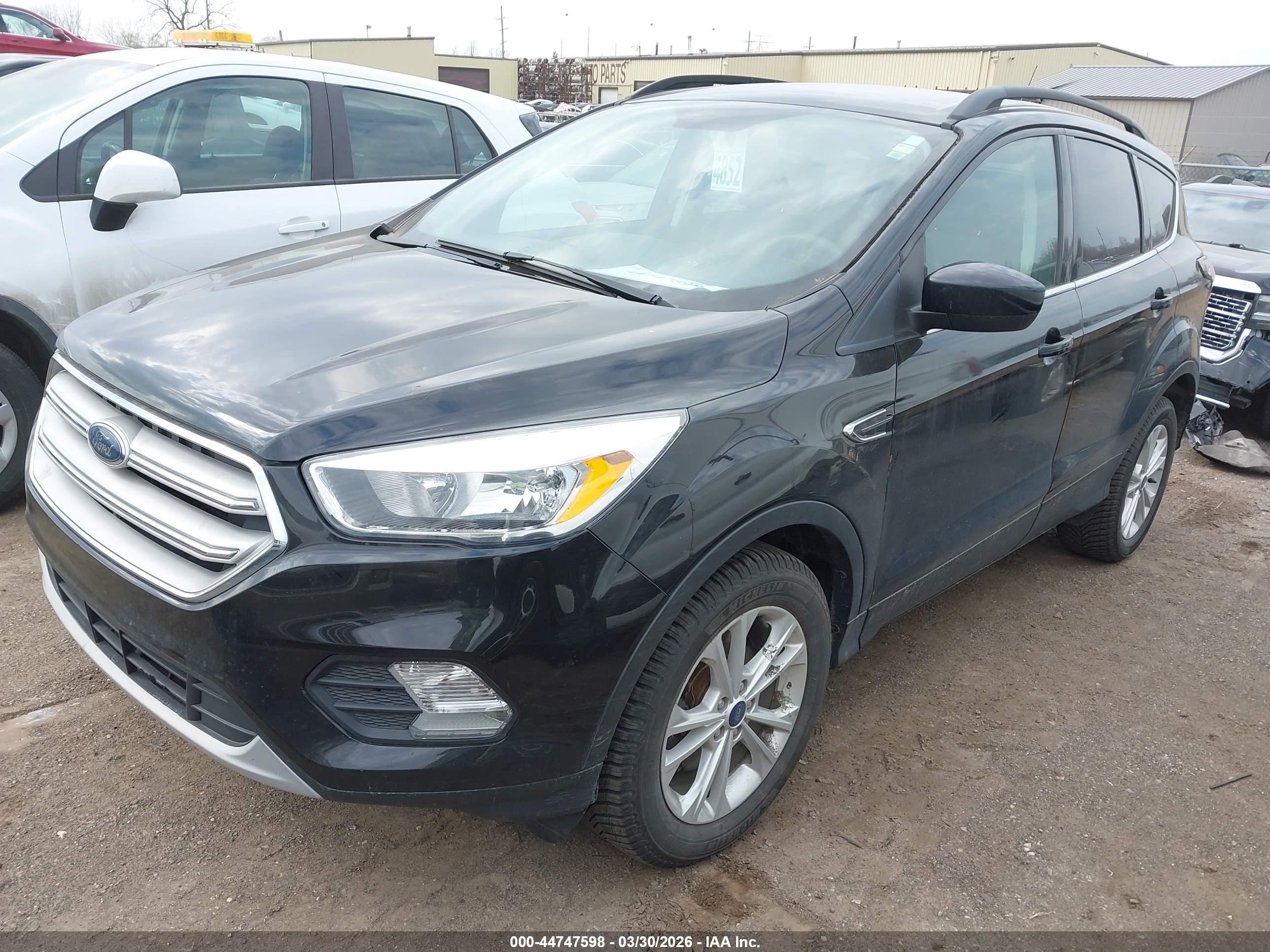 FORD ESCAPE image 2