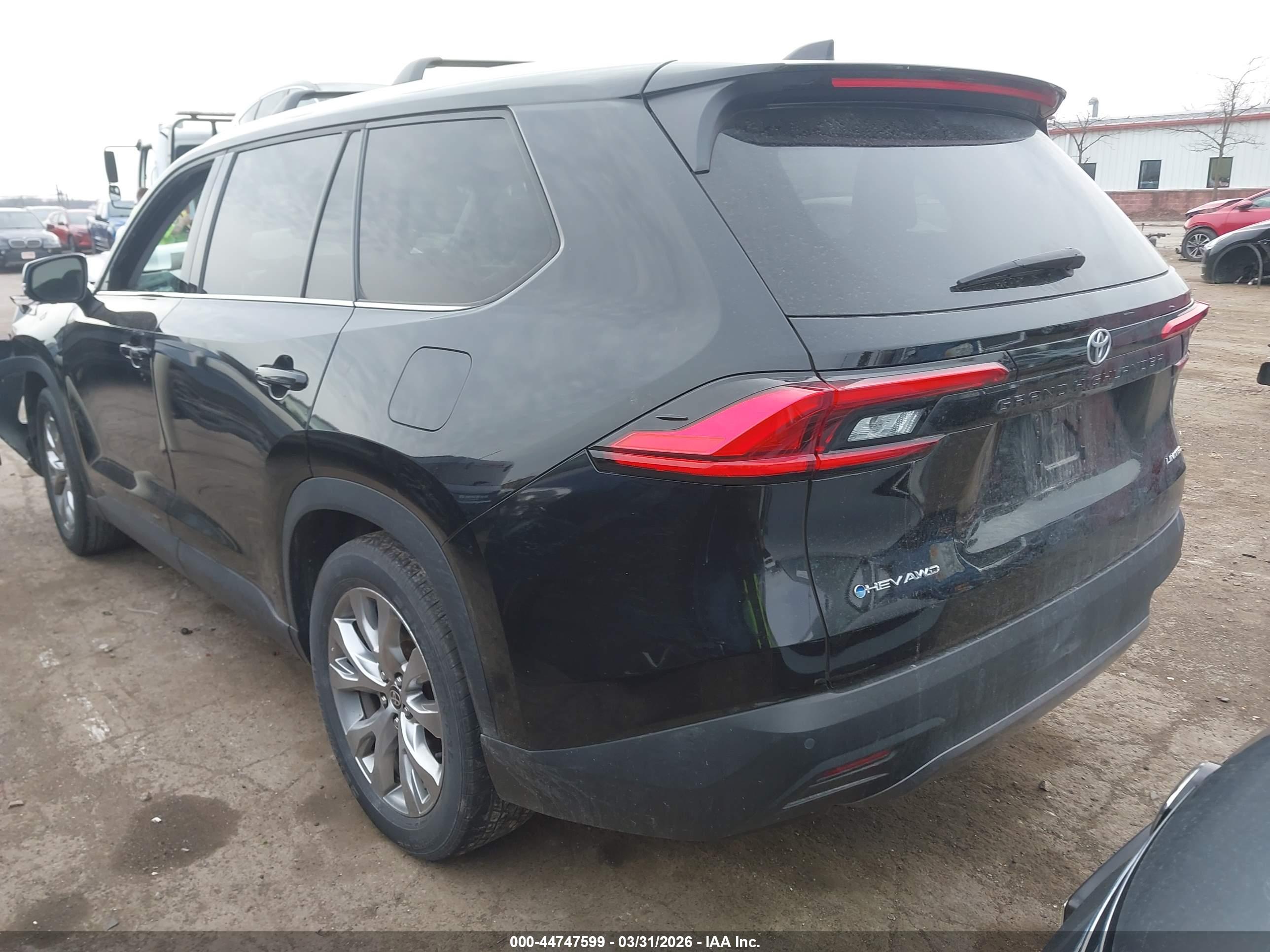 TOYOTA GRAND image 3