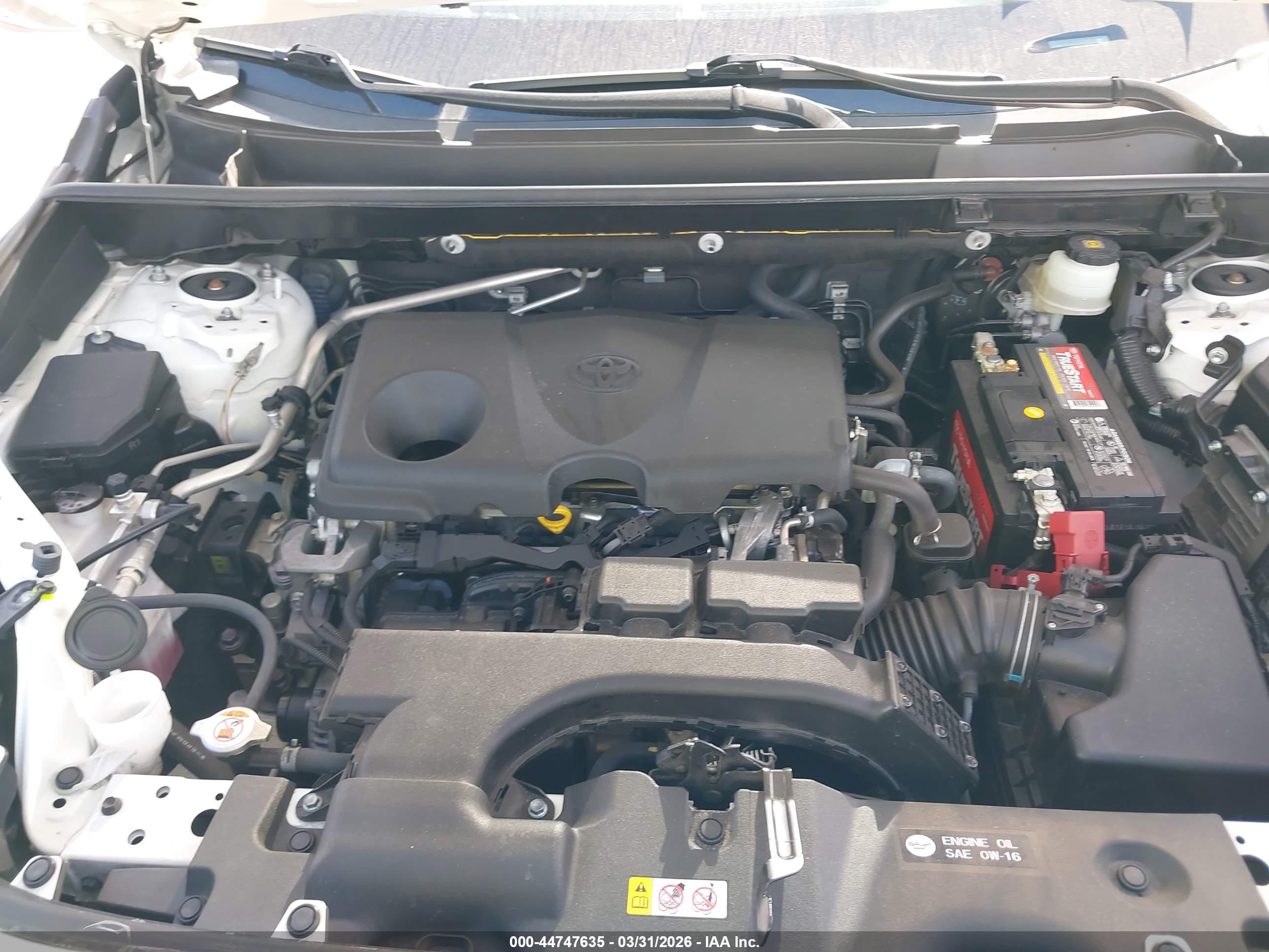 TOYOTA RAV4 image 10