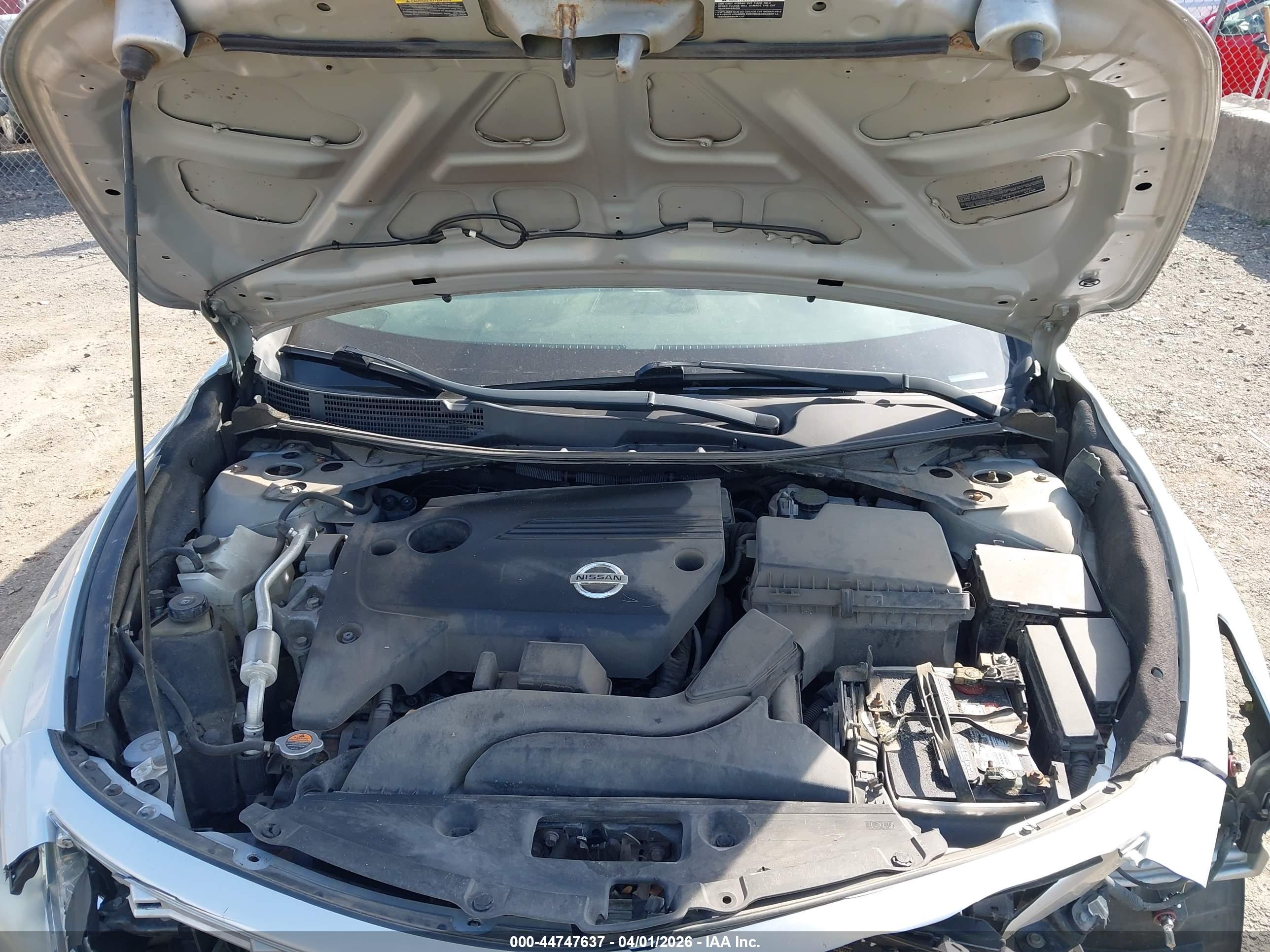 NISSAN ALTIMA image 10