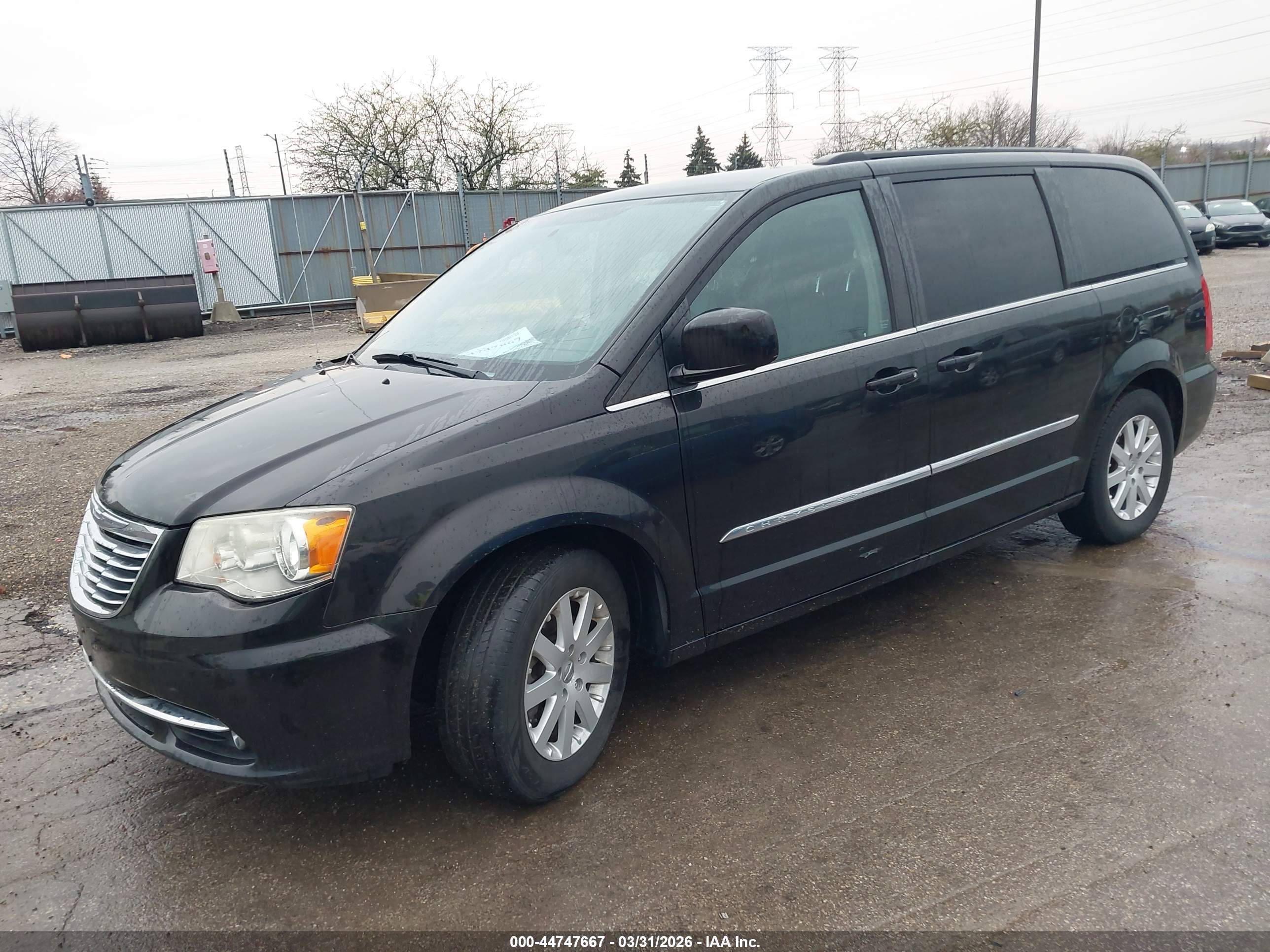 CHRYSLER TOWN image 2