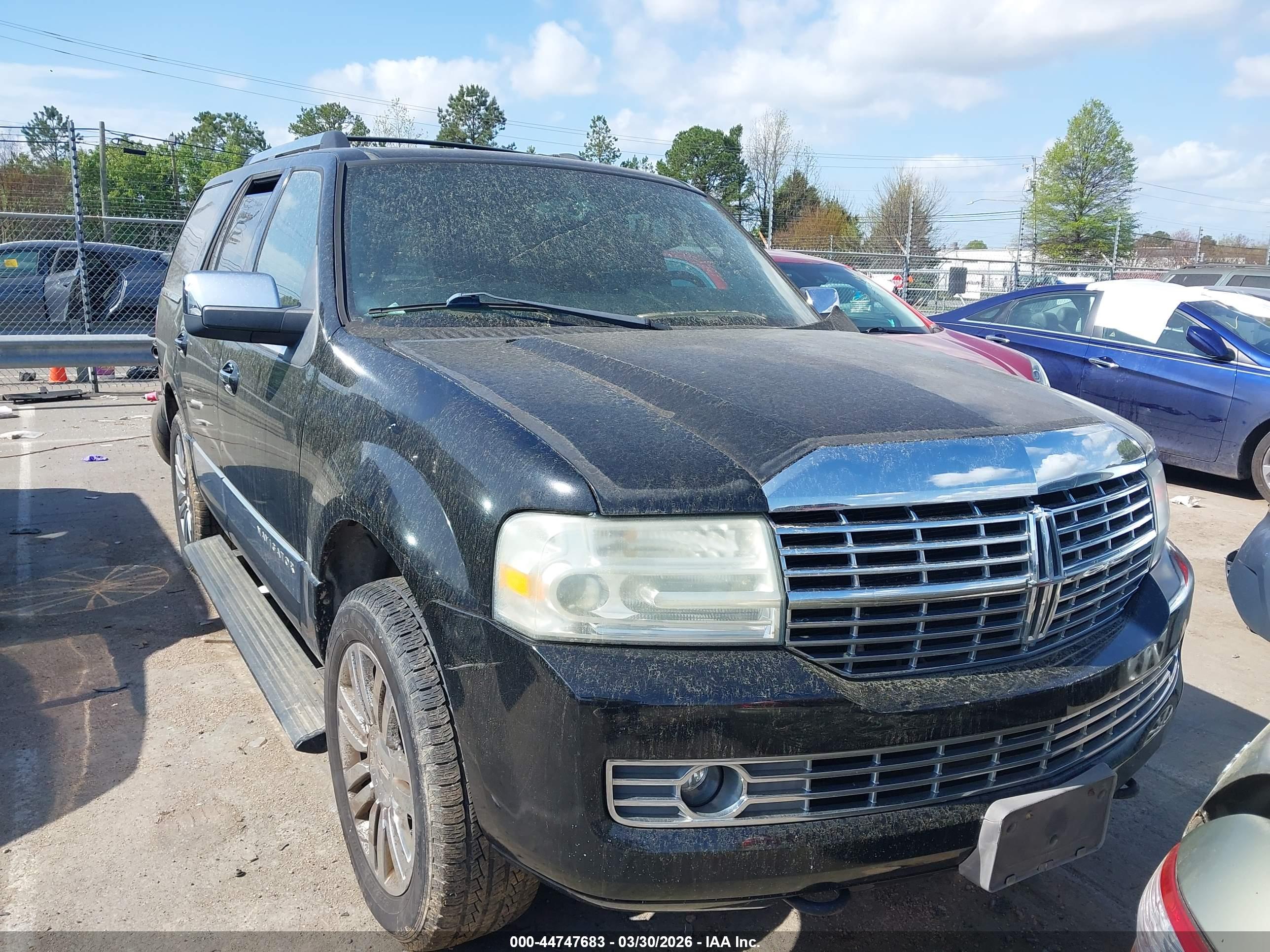 LINCOLN NAVIGATOR image 6