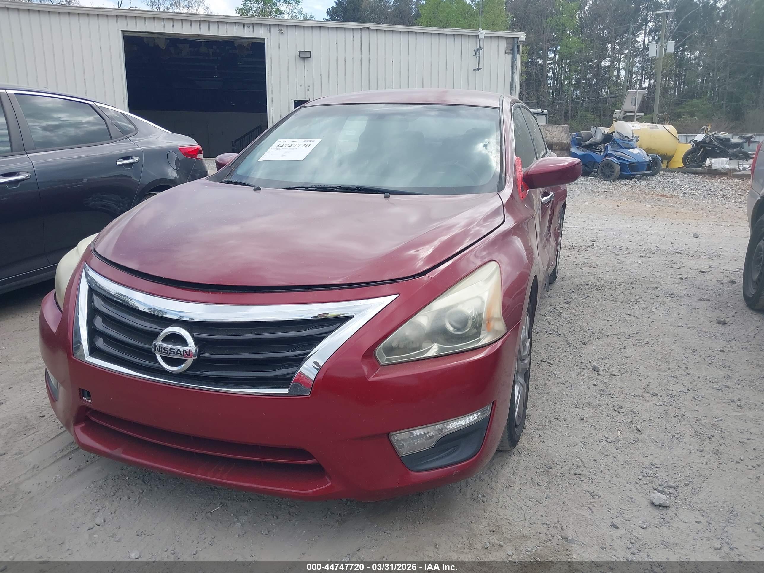 NISSAN ALTIMA image 2